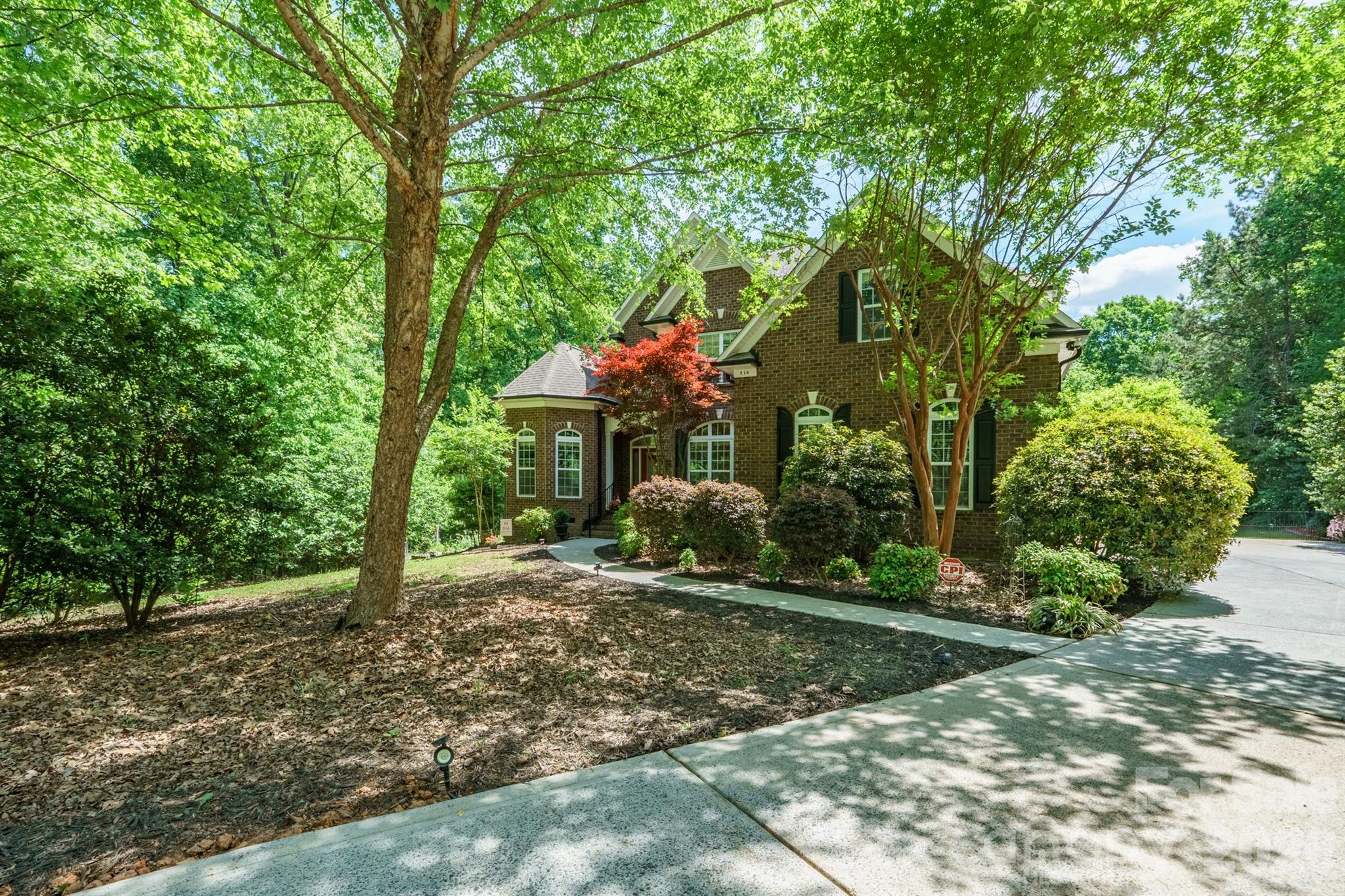 516 Shady Oaks Drive — Stanley