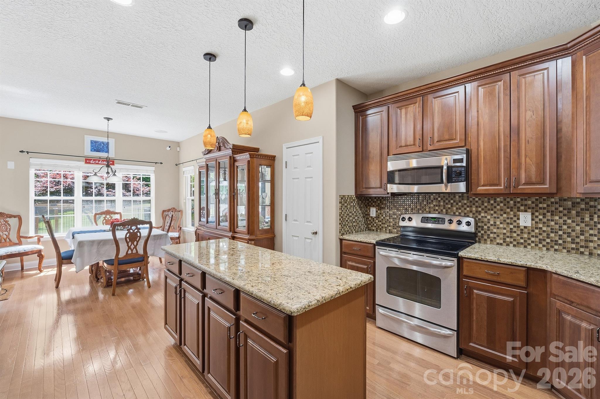 516 Shady Oaks Drive — Stanley