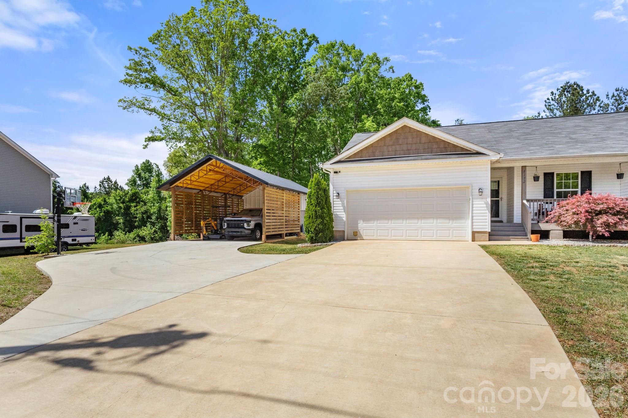 7172 Rolling Hills Drive — Sherrills Ford