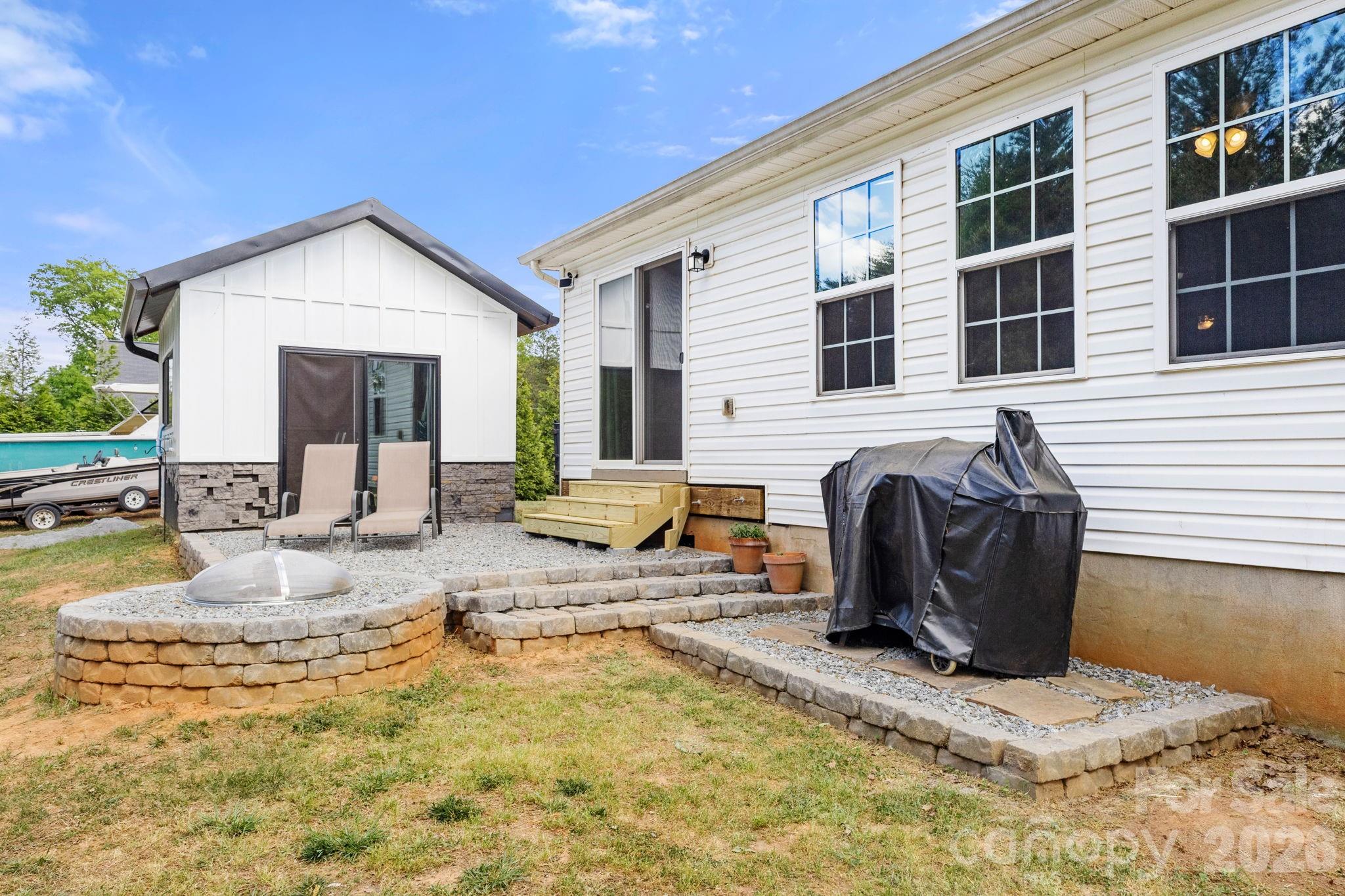 7172 Rolling Hills Drive — Sherrills Ford