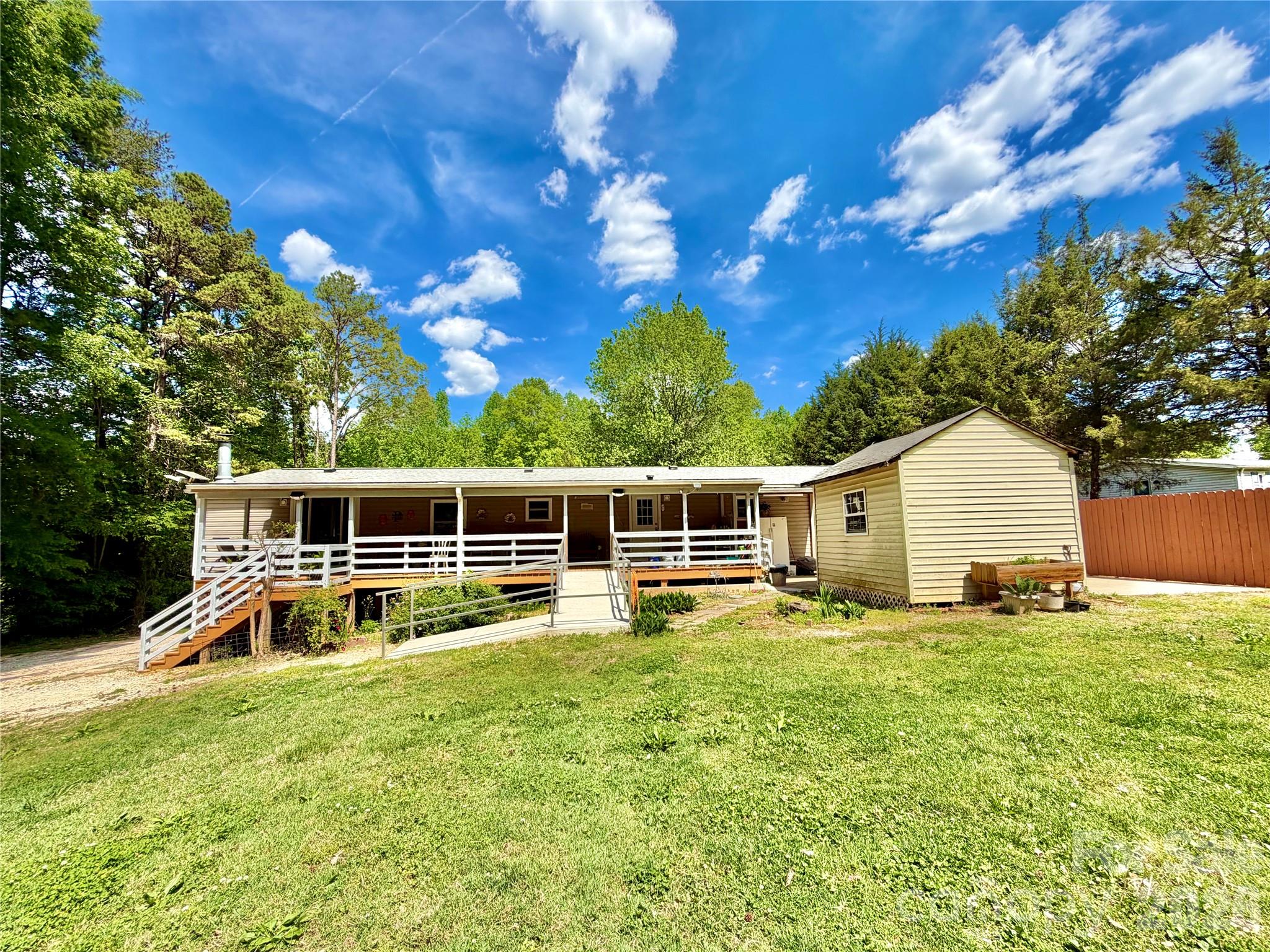 1020 Stirewalt Road — China Grove