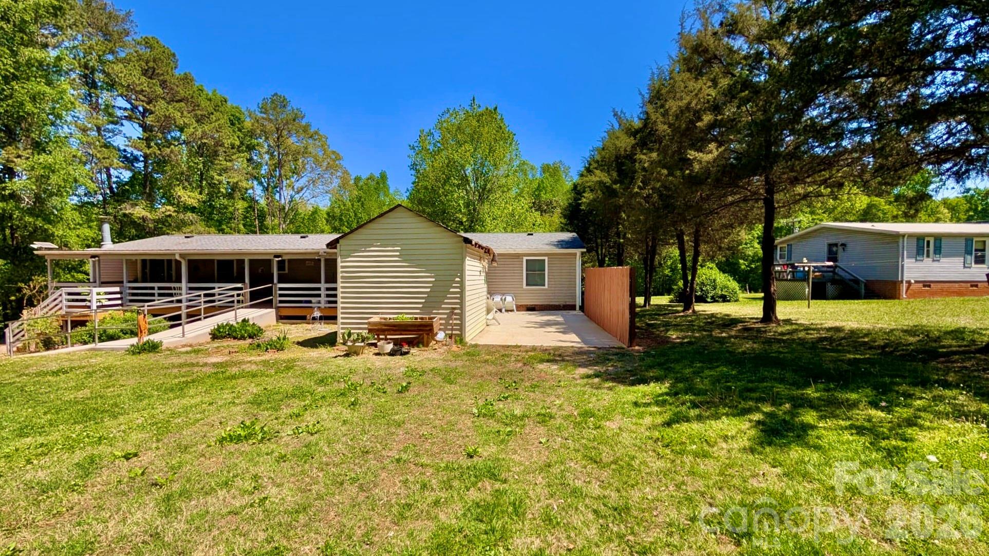 1020 Stirewalt Road — China Grove
