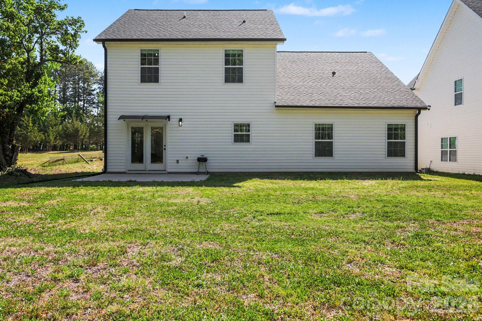 5305 Ridgefall Road — Greensboro
