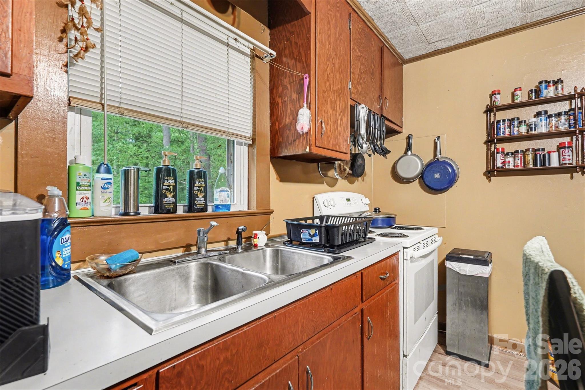 1730 2nd Street Place SW — Hickory