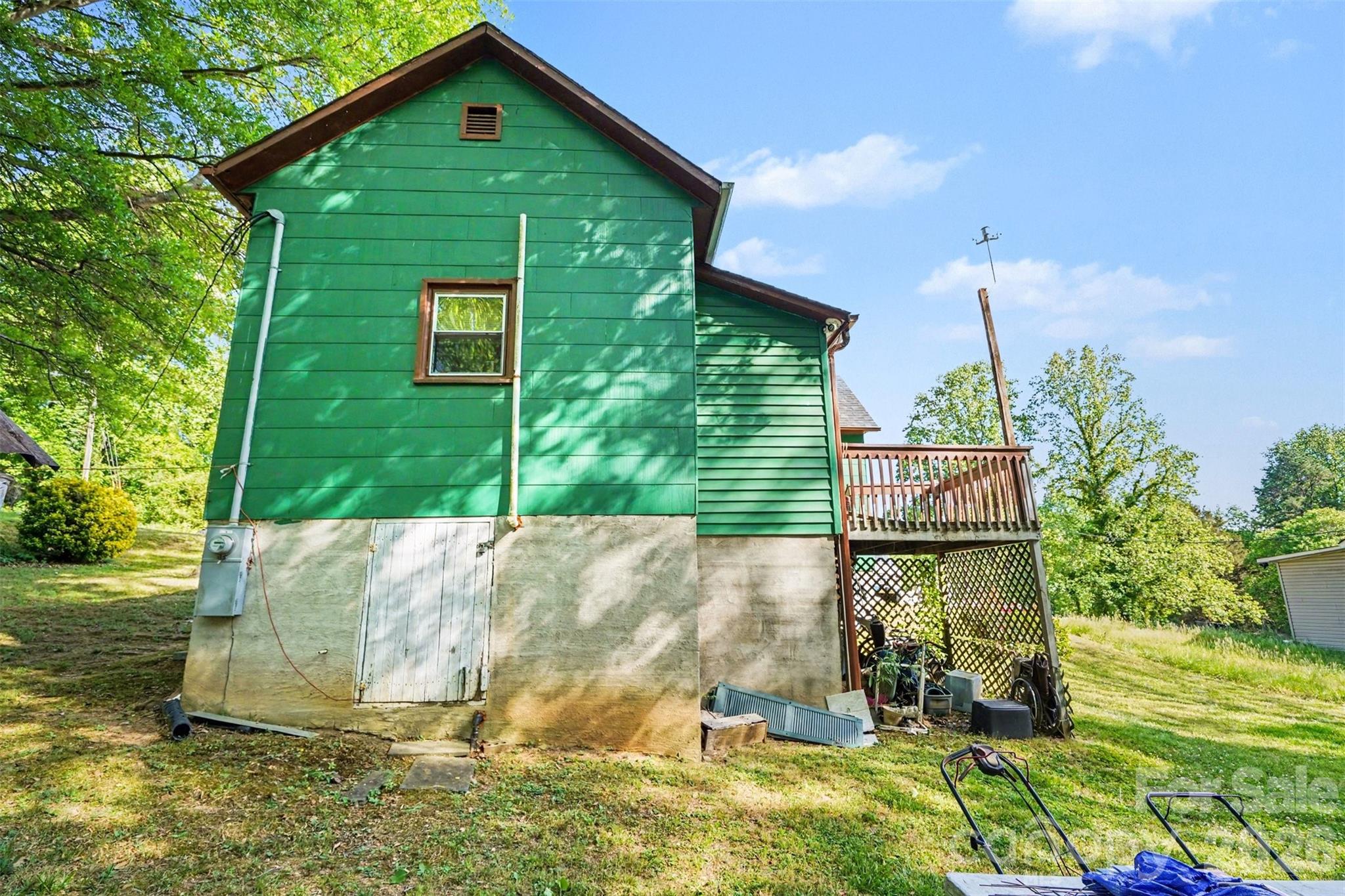 1730 2nd Street Place SW — Hickory