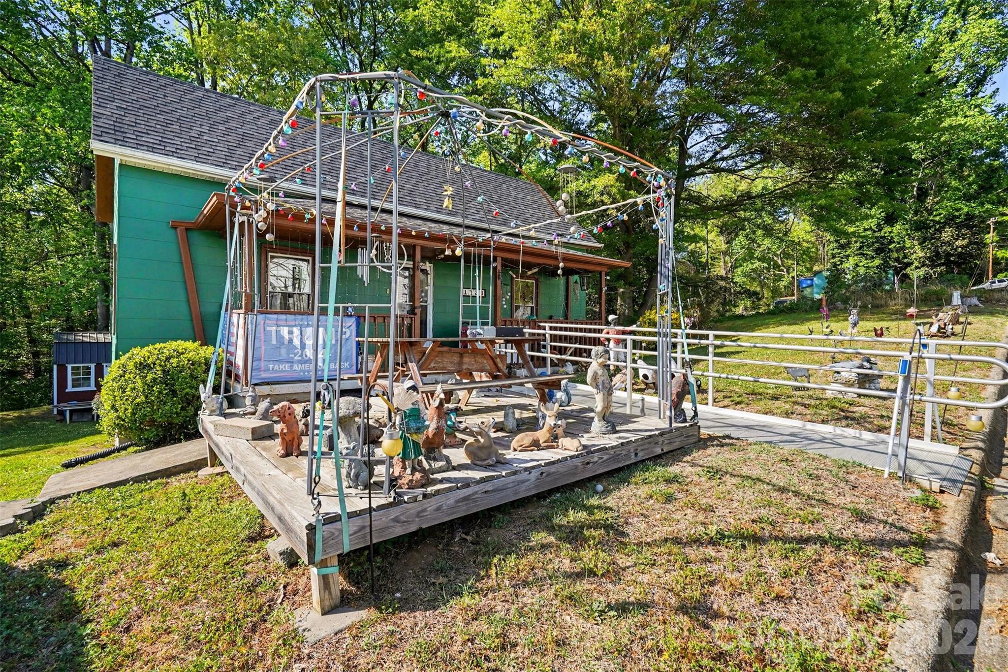 1730 2nd Street Place SW — Hickory