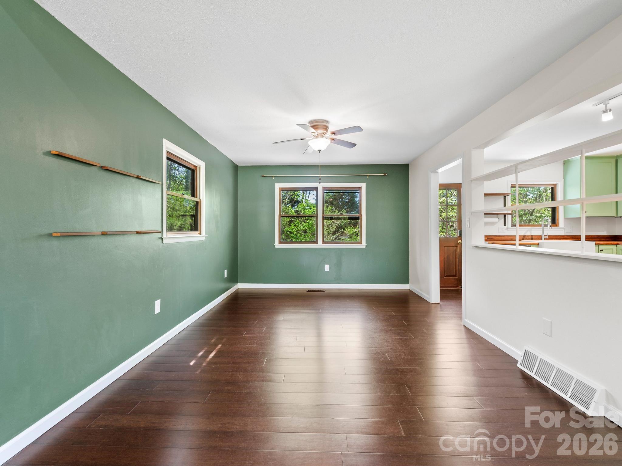 21 Dogwood Grove — Asheville