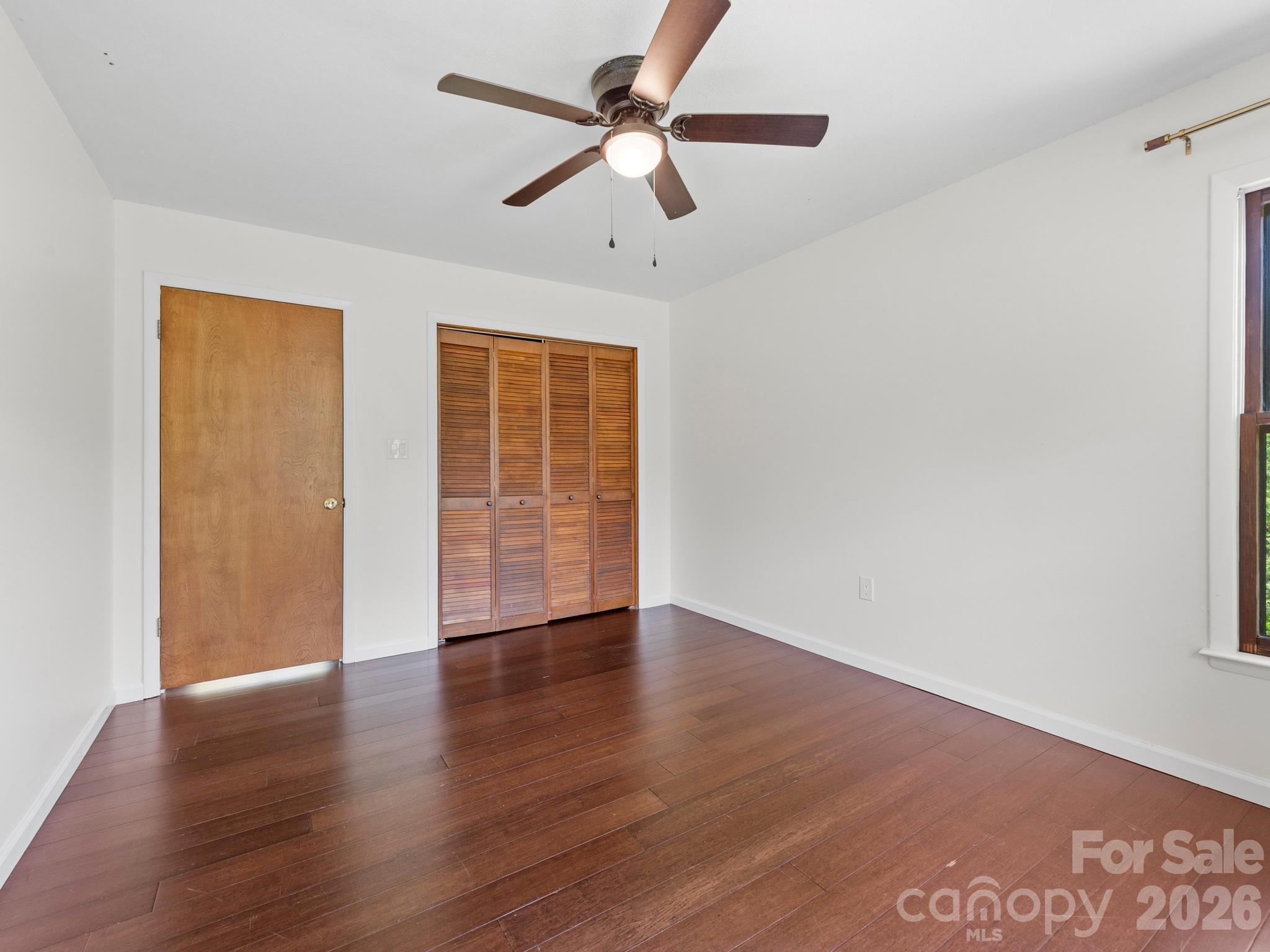 21 Dogwood Grove — Asheville