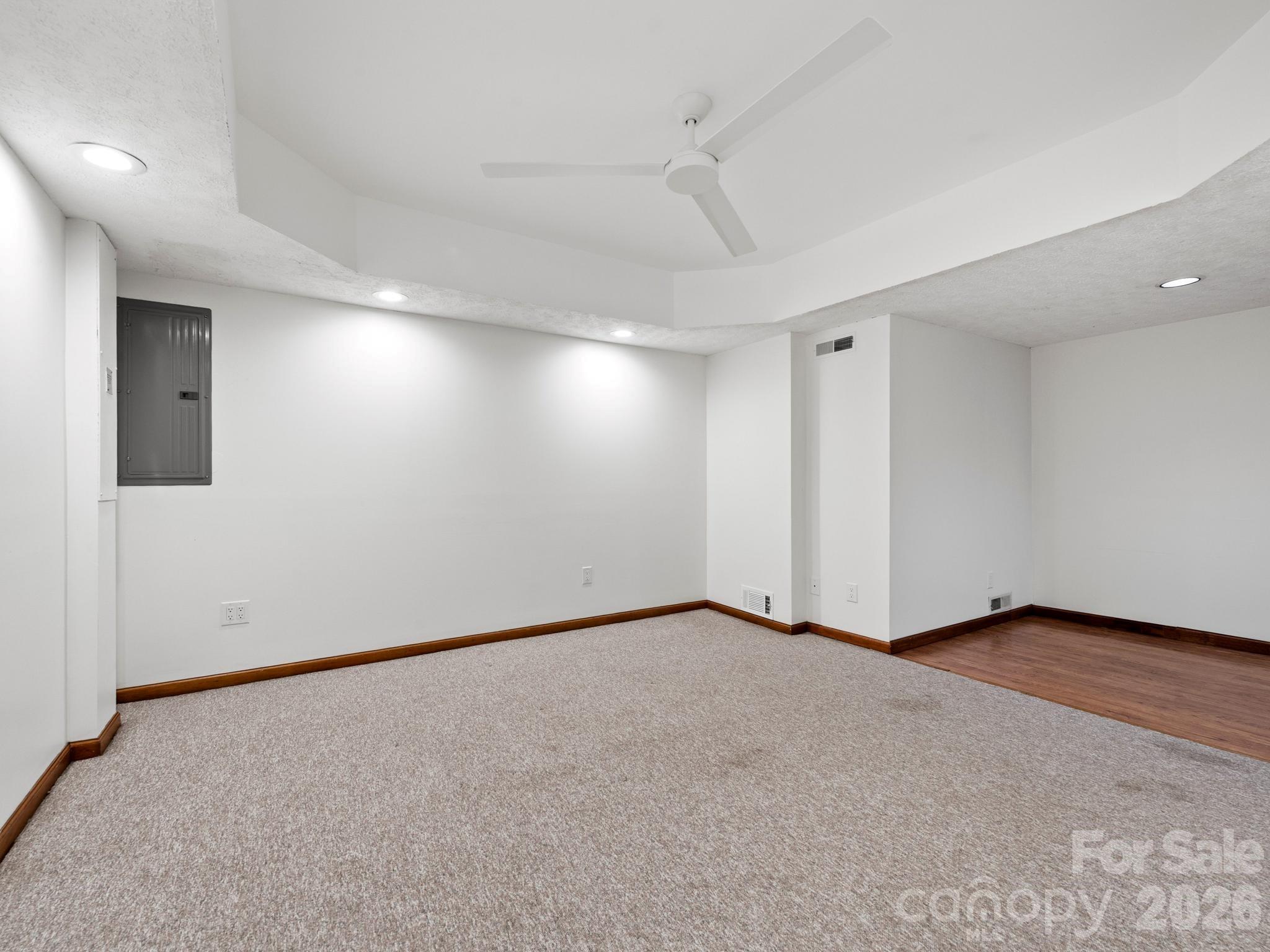 21 Dogwood Grove — Asheville