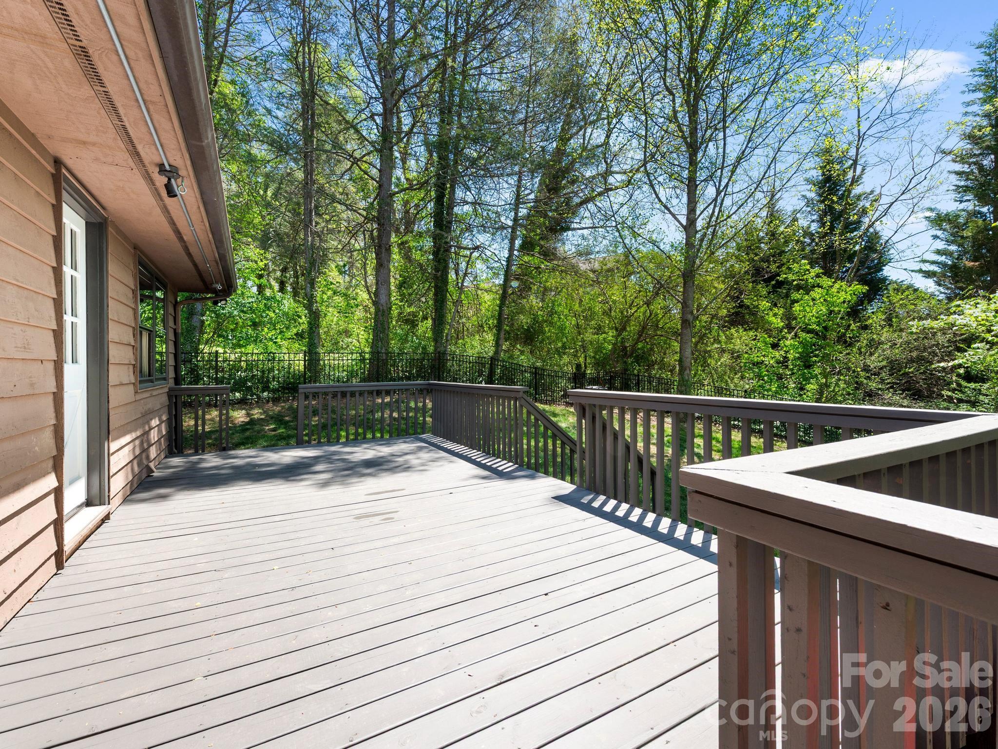 21 Dogwood Grove — Asheville