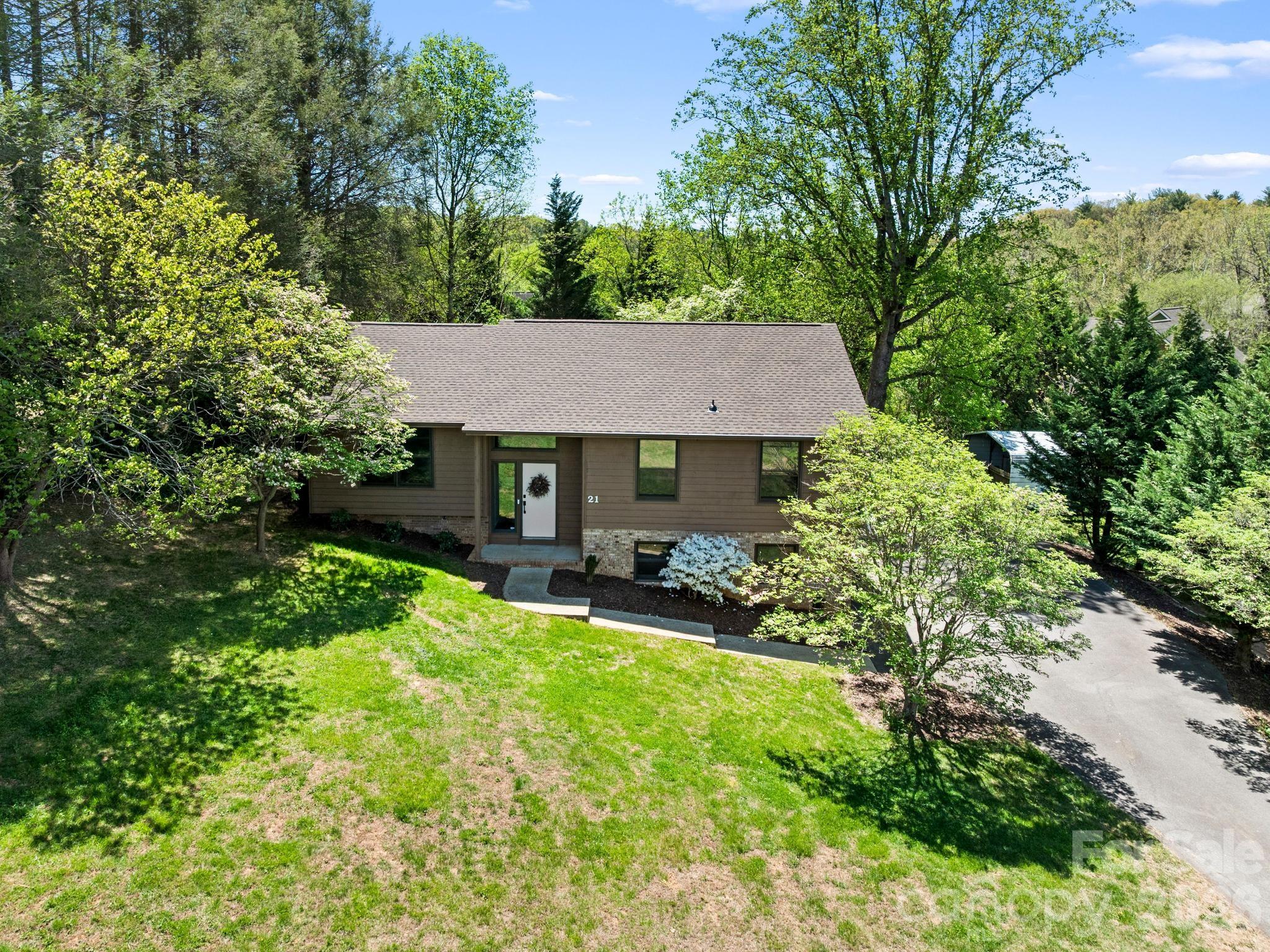 21 Dogwood Grove — Asheville