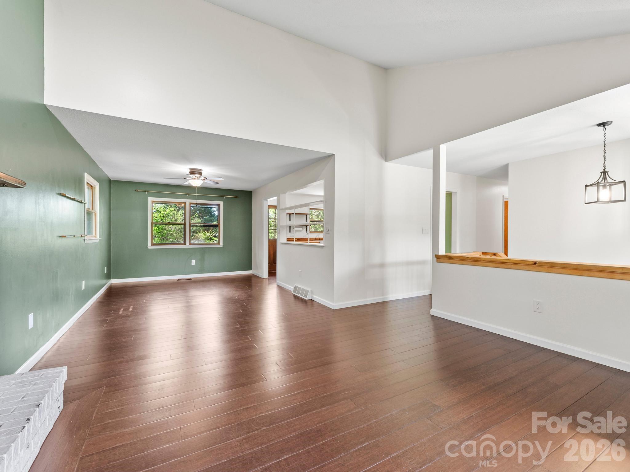 21 Dogwood Grove — Asheville