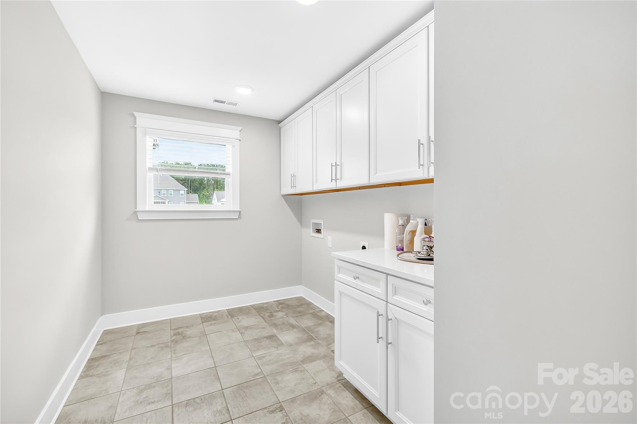 606 Yucatan Drive — Waxhaw