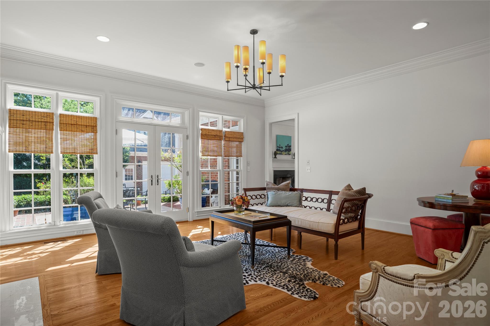 2046 Hopedale Avenue — Charlotte