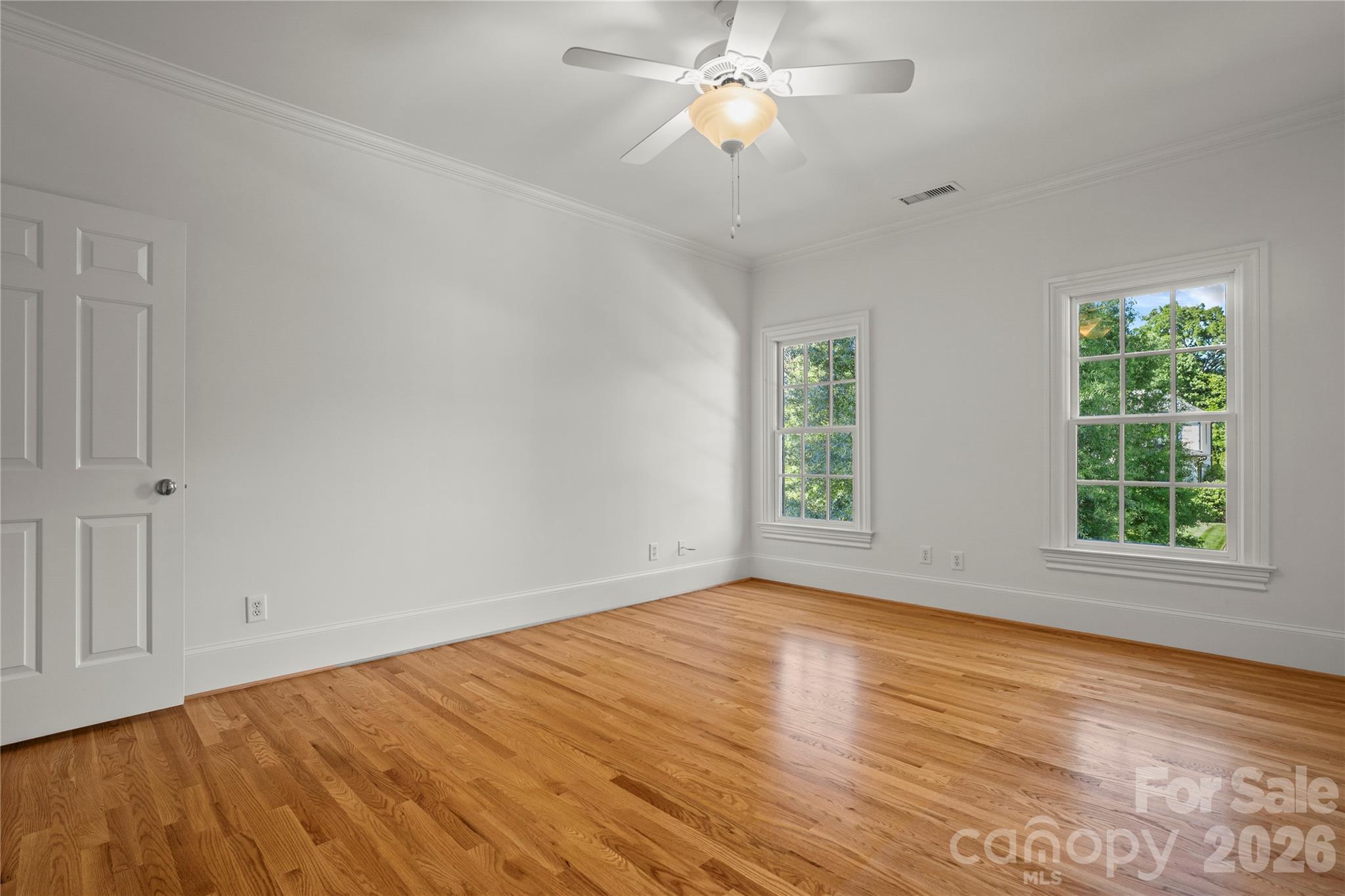 2046 Hopedale Avenue — Charlotte