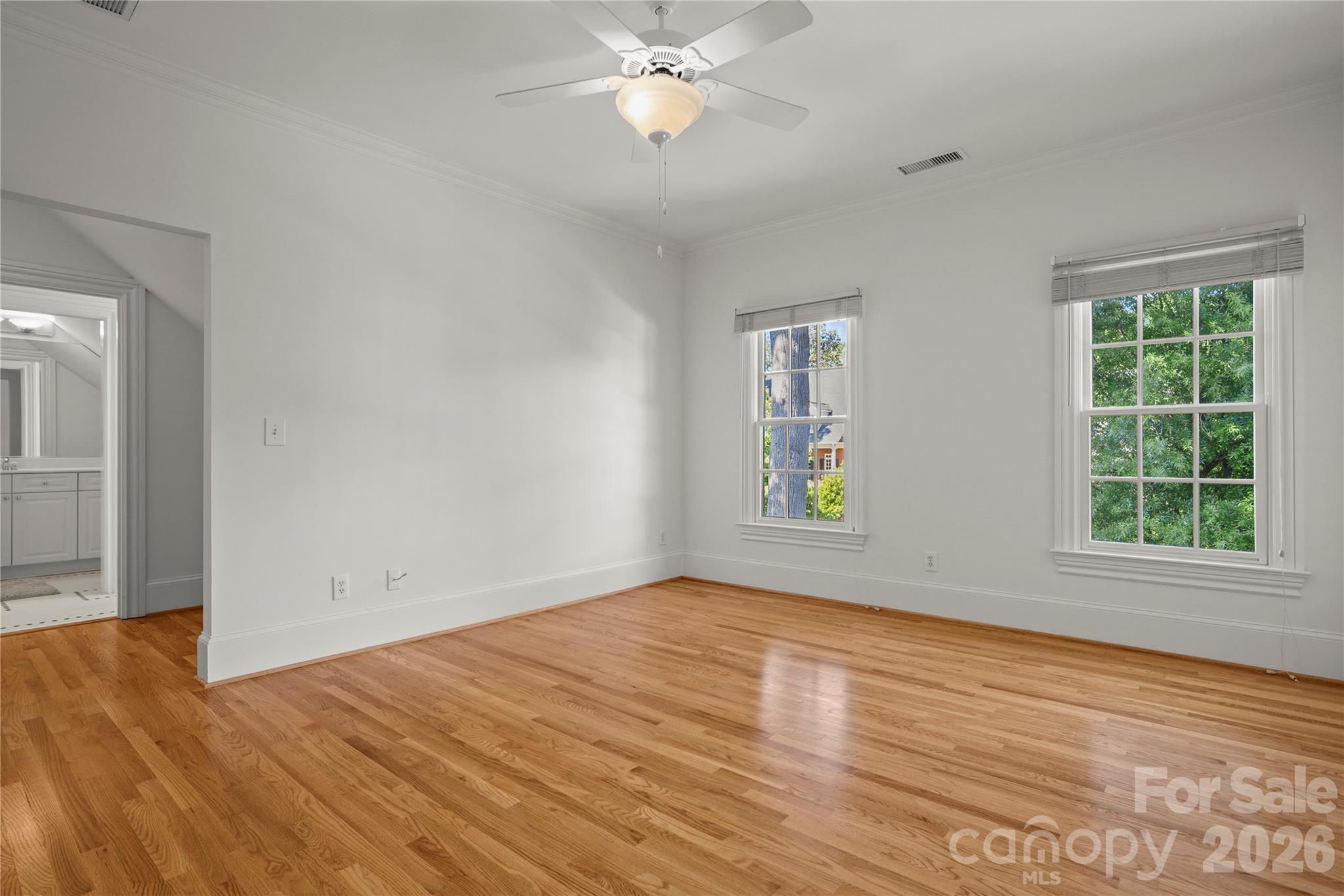 2046 Hopedale Avenue — Charlotte