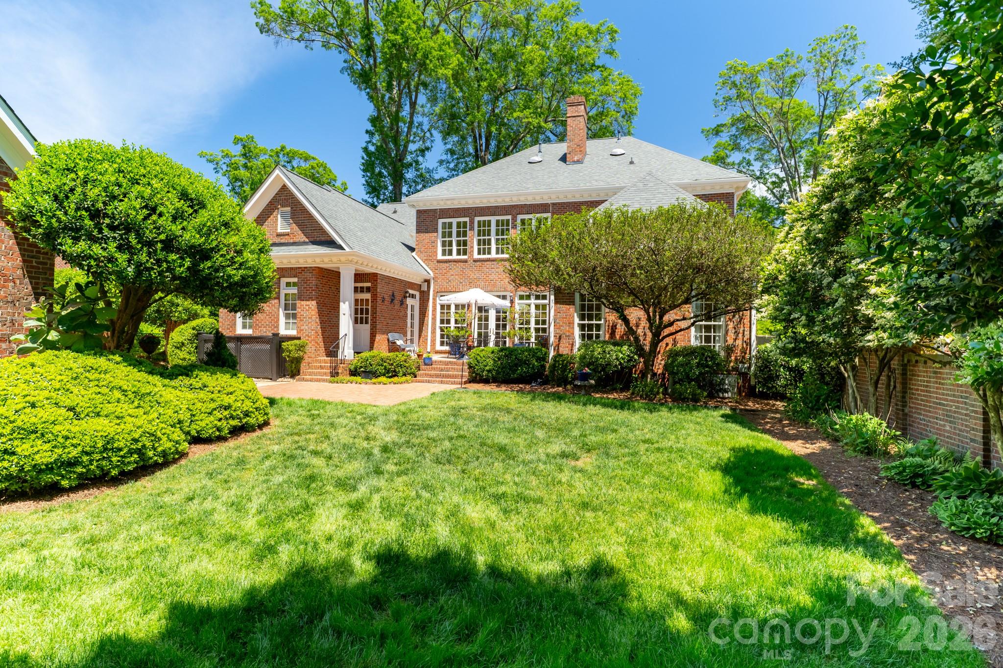 2046 Hopedale Avenue — Charlotte