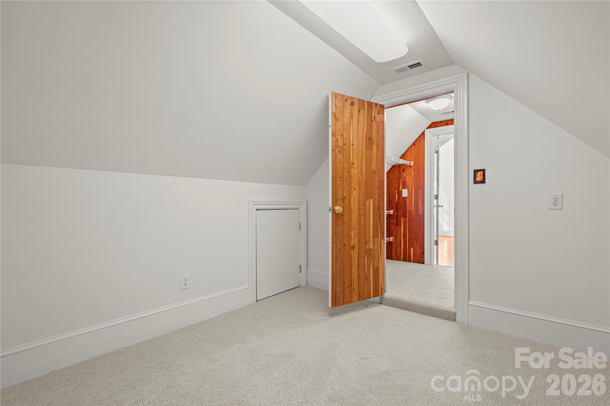 2046 Hopedale Avenue — Charlotte