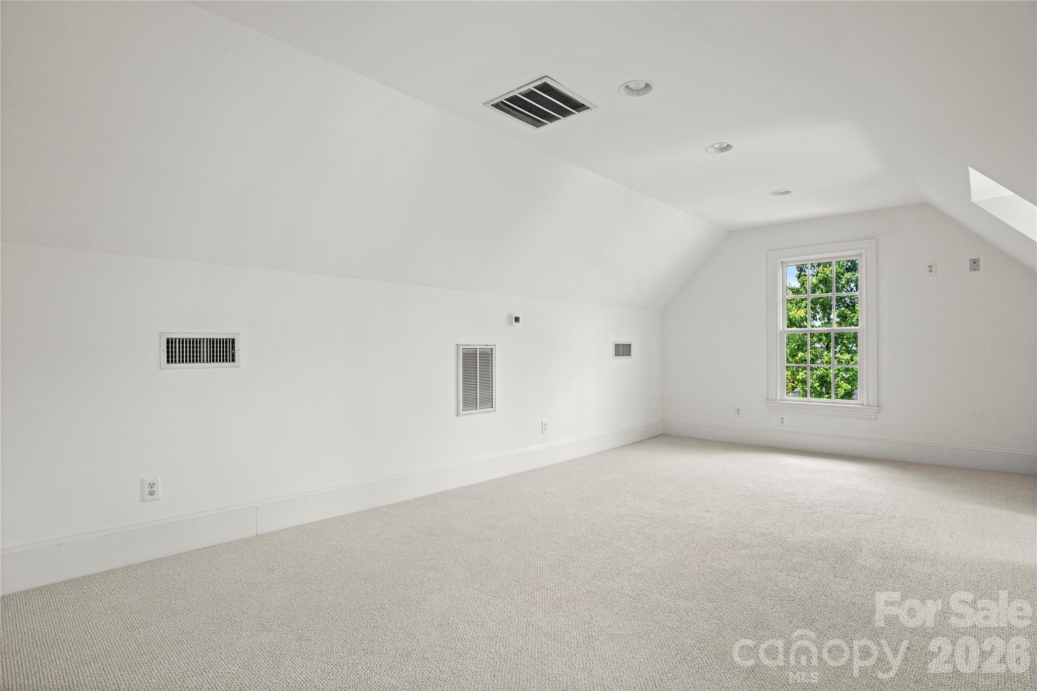 2046 Hopedale Avenue — Charlotte