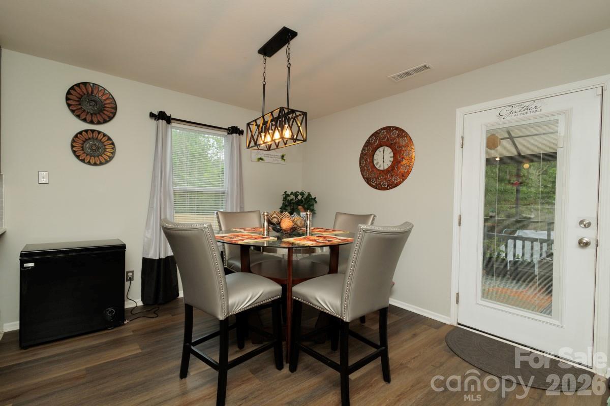 6135 Blue Ash Lane — Charlotte