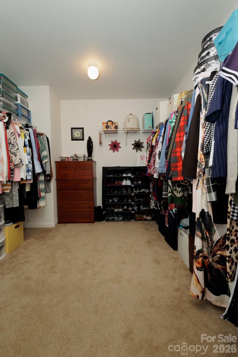 6135 Blue Ash Lane — Charlotte