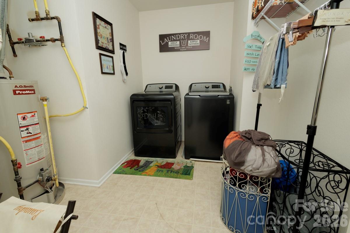 6135 Blue Ash Lane — Charlotte