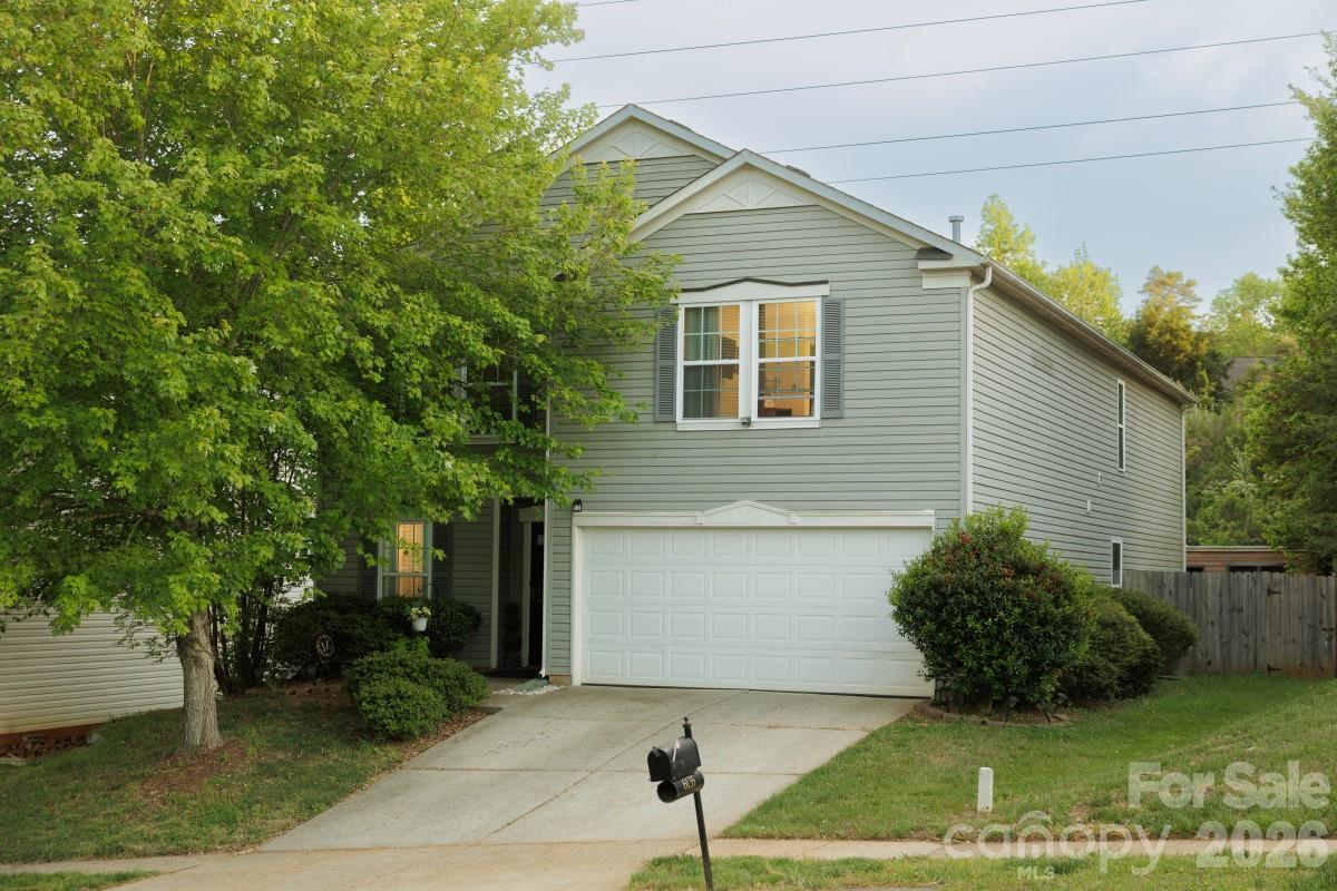 6135 Blue Ash Lane — Charlotte