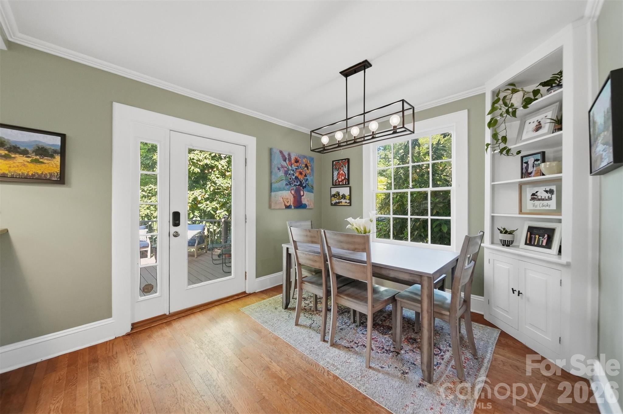 431 9th Street NW — Hickory