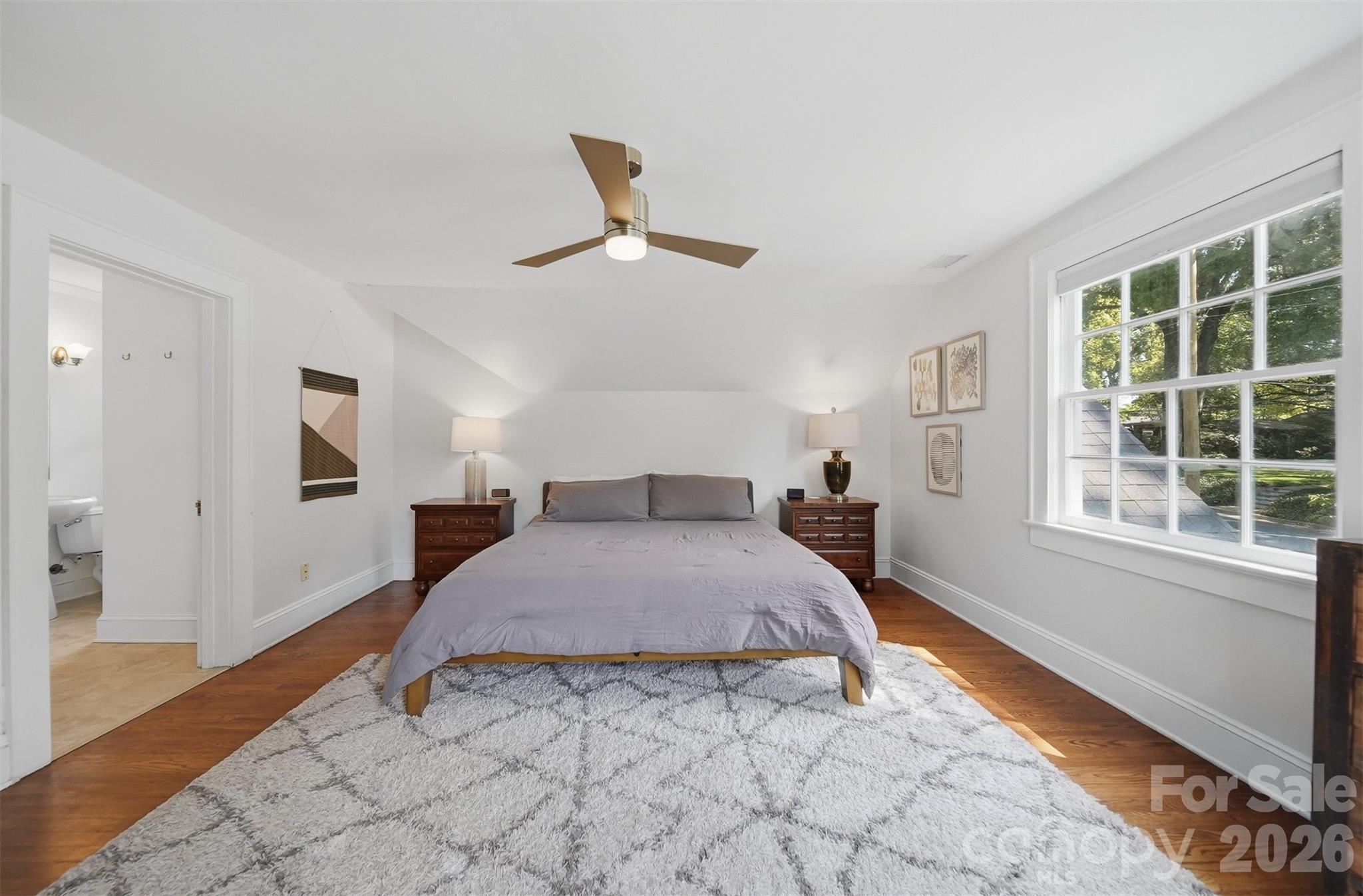 431 9th Street NW — Hickory