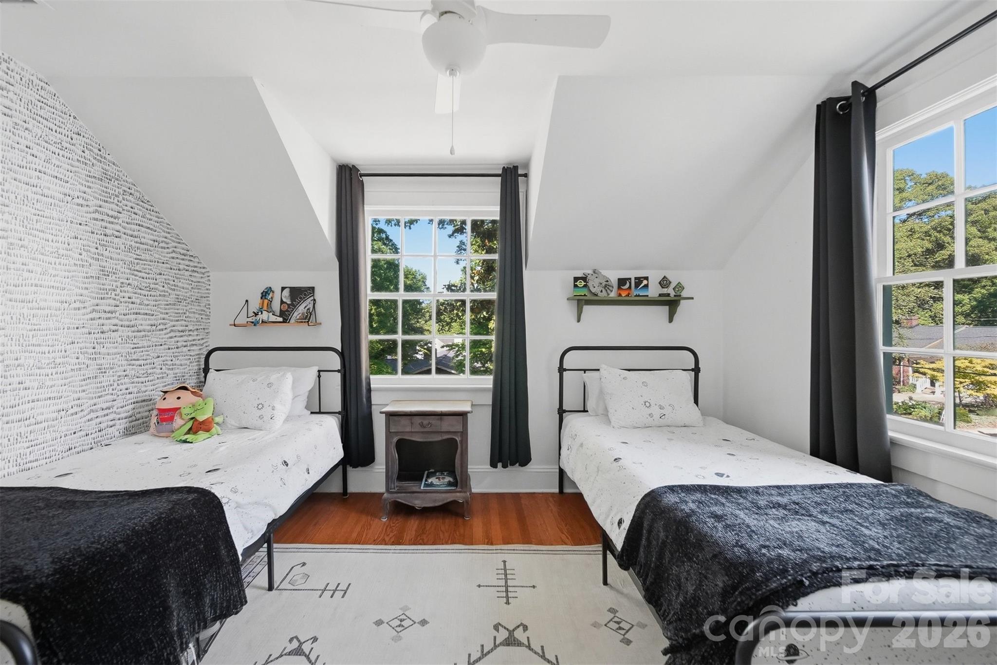 431 9th Street NW — Hickory