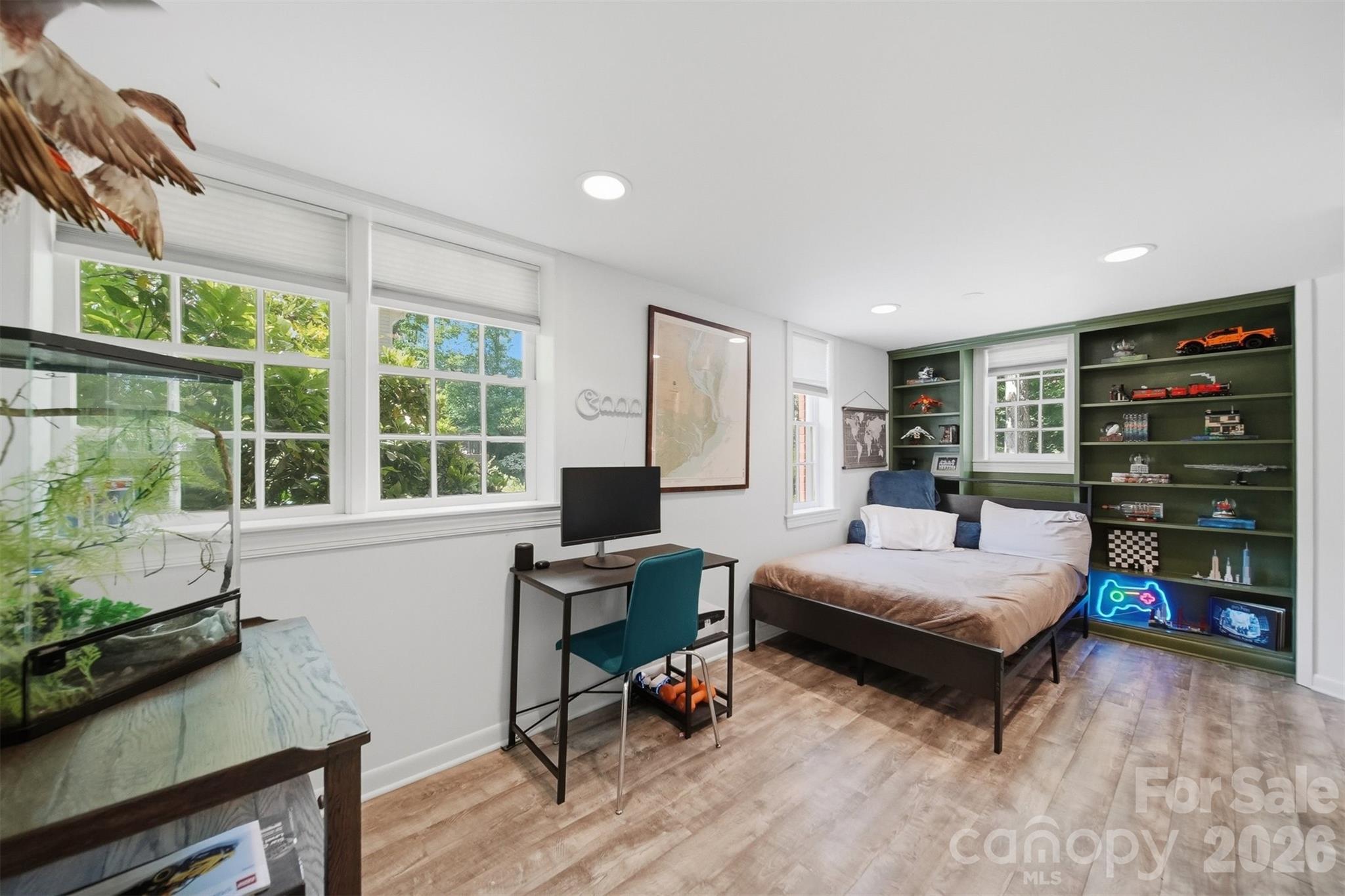 431 9th Street NW — Hickory
