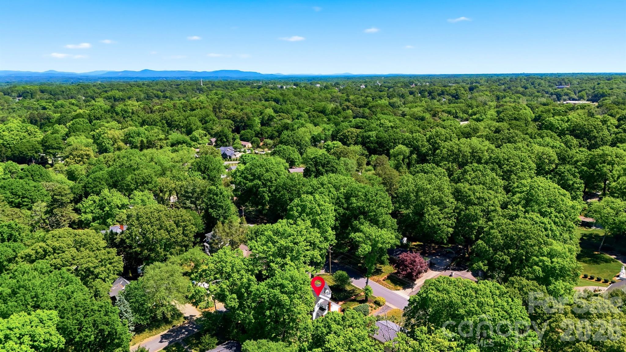 431 9th Street NW — Hickory