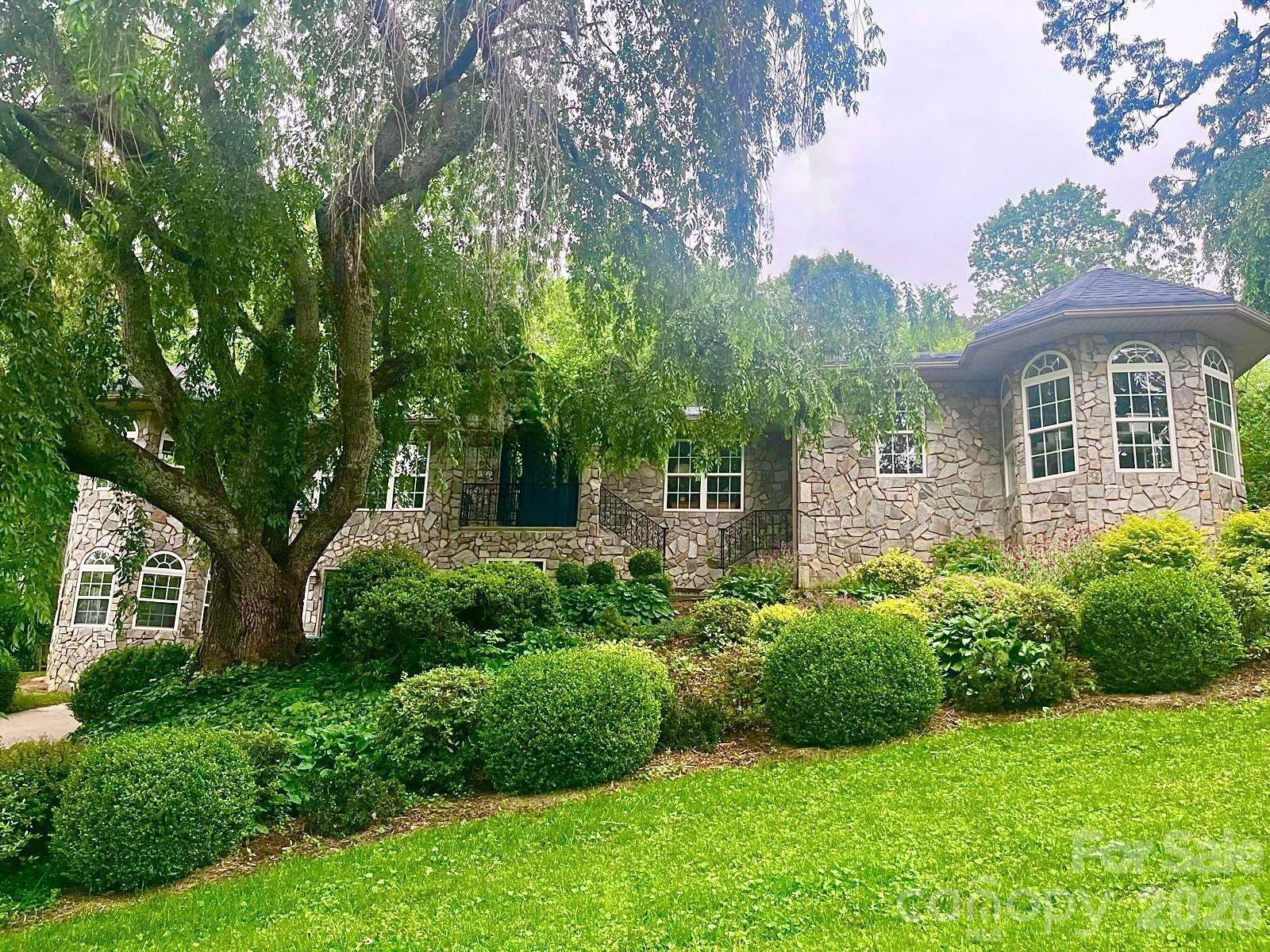 3 Northwood Road — Asheville