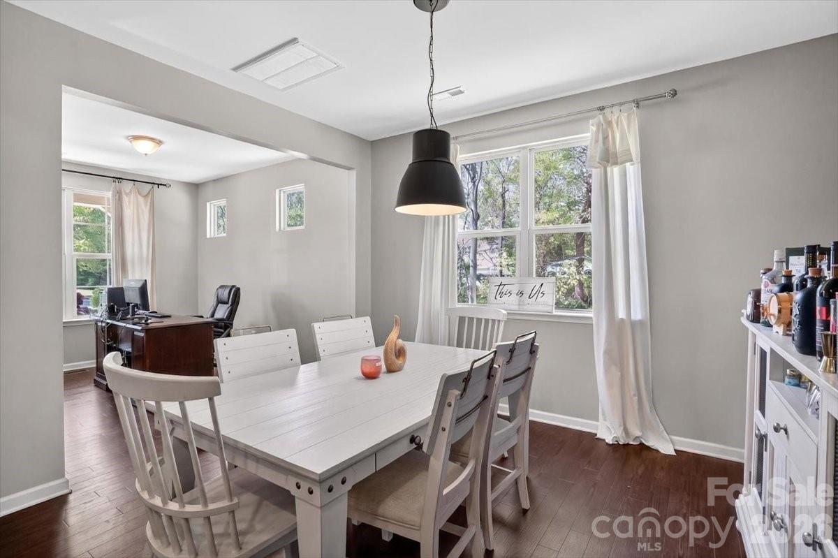 265 Meadow Oaks Drive SE — Concord