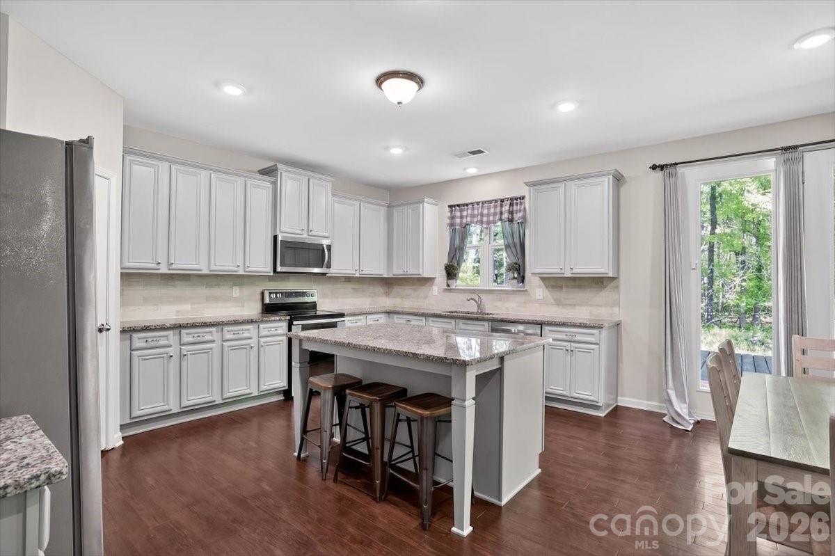 265 Meadow Oaks Drive SE — Concord
