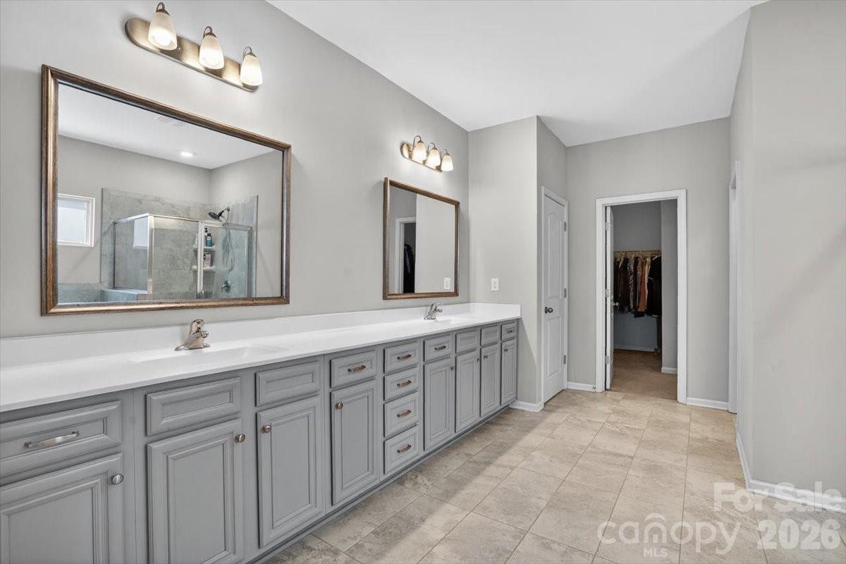 265 Meadow Oaks Drive SE — Concord