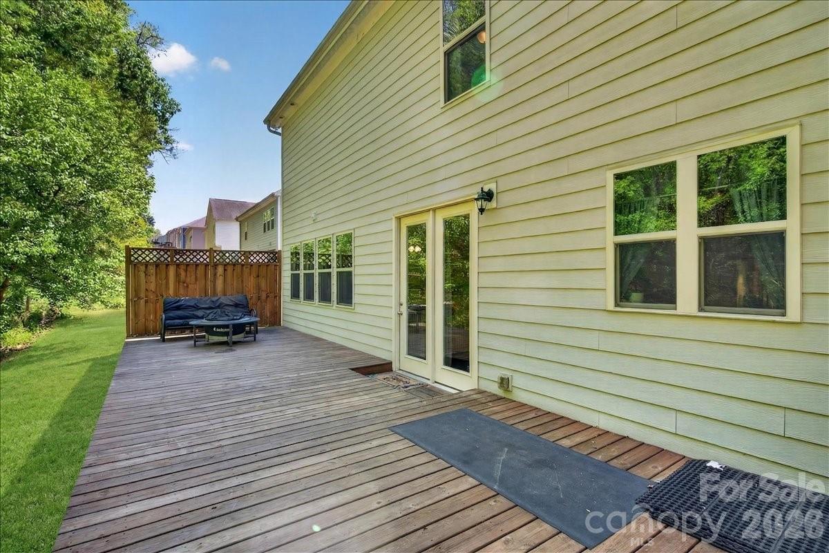 265 Meadow Oaks Drive SE — Concord