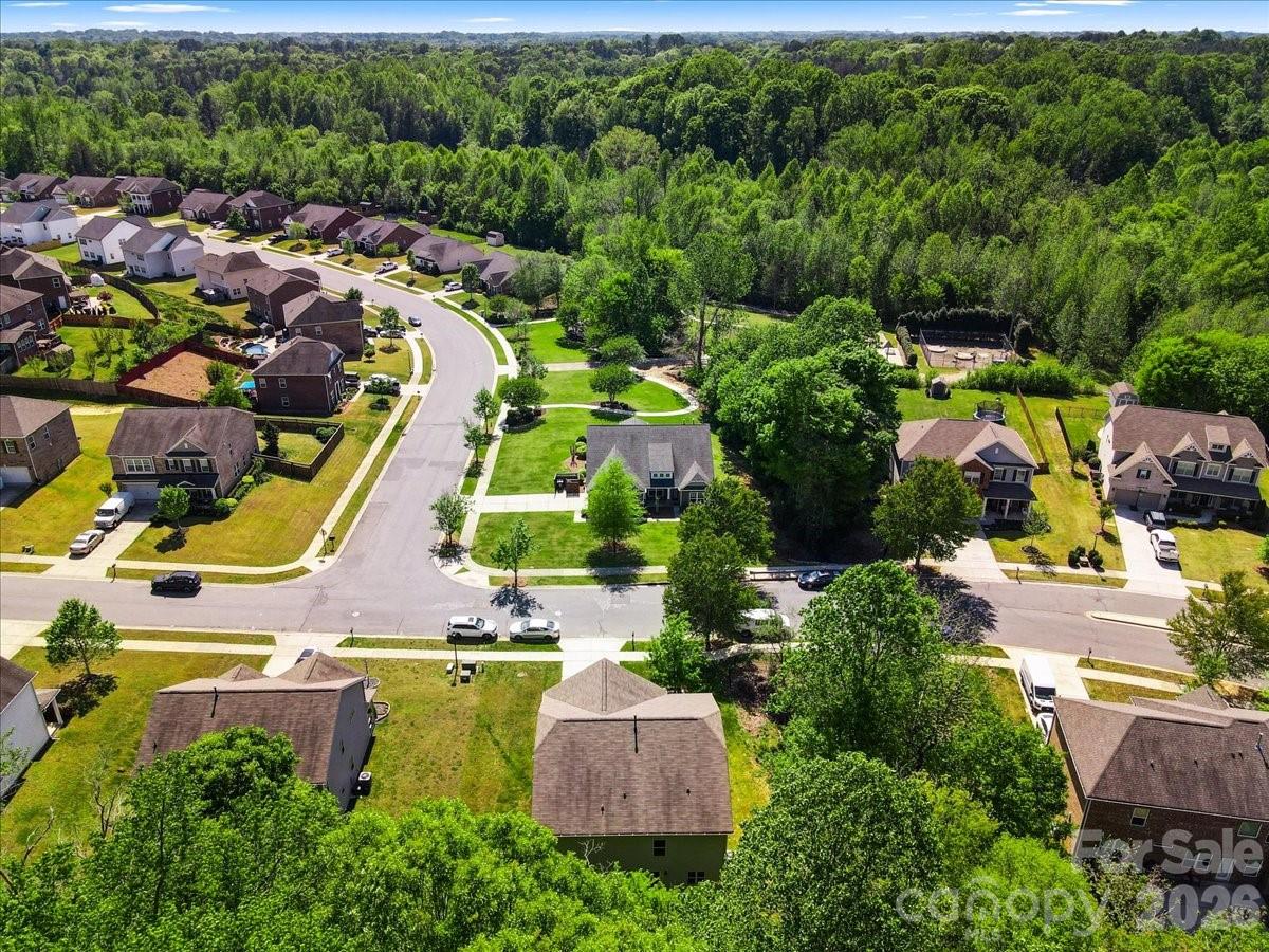 265 Meadow Oaks Drive SE — Concord