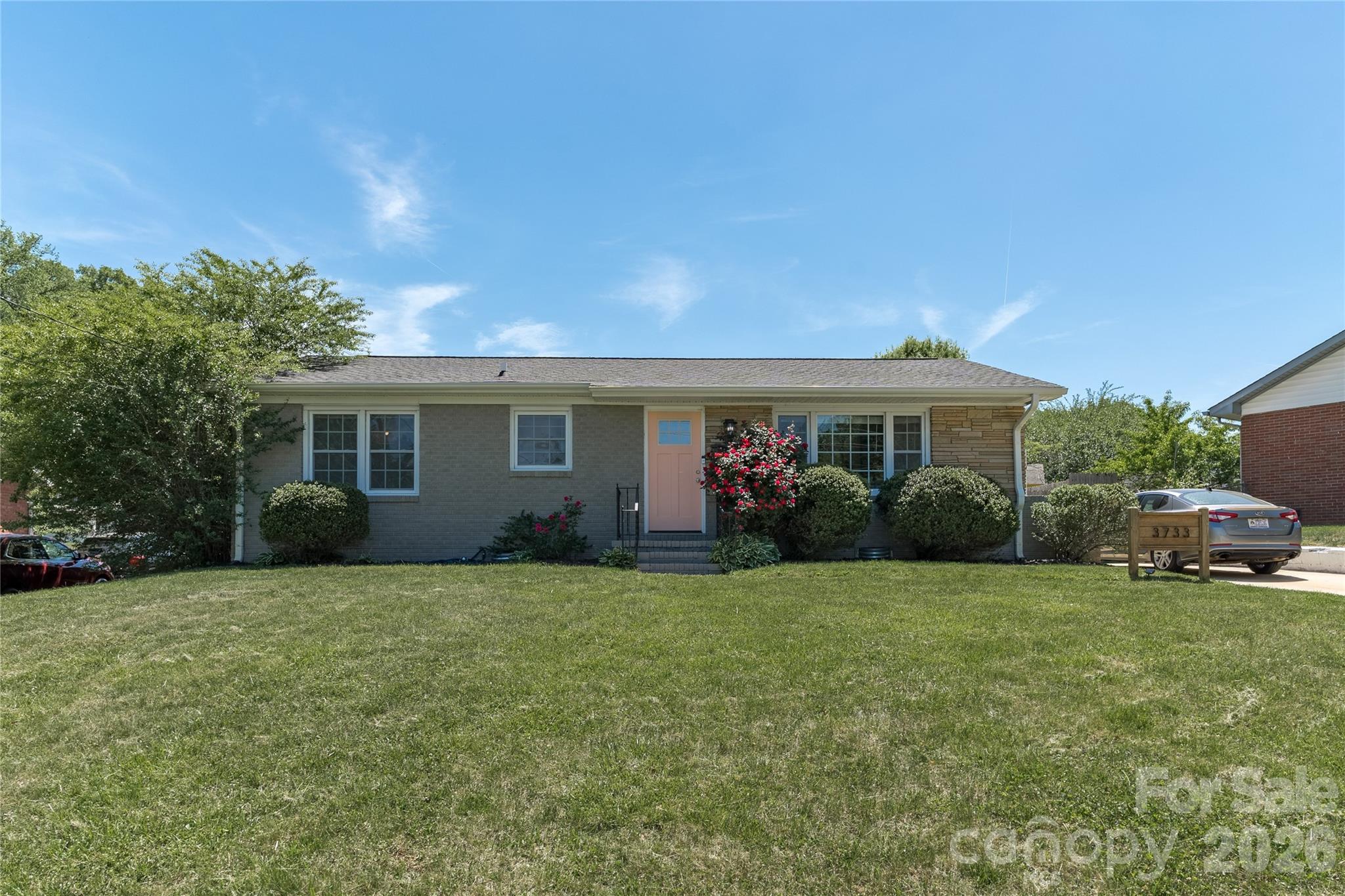 3733 Sargeant Drive — Charlotte