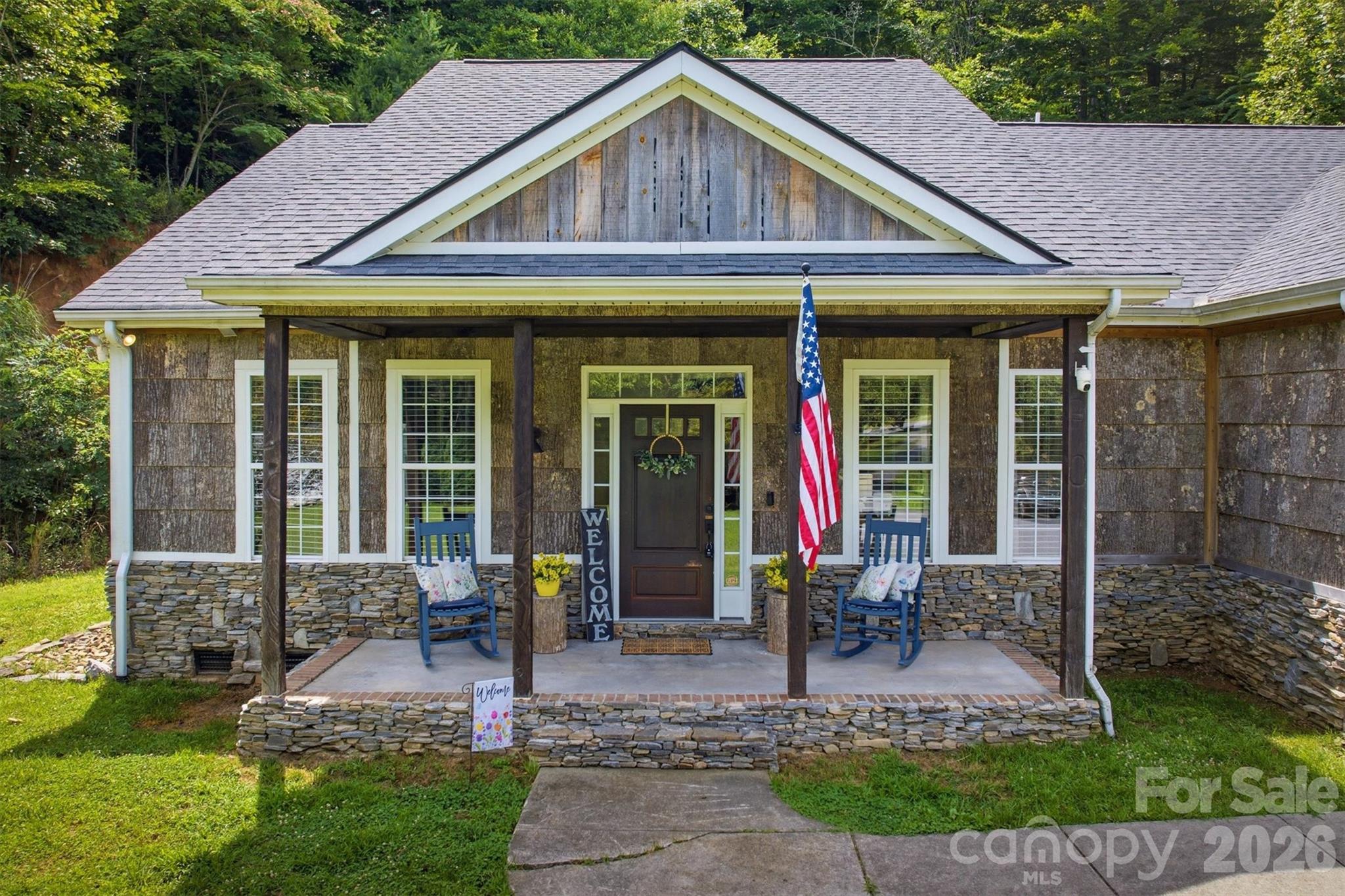 2570 Blowing Rock Boulevard — Lenoir