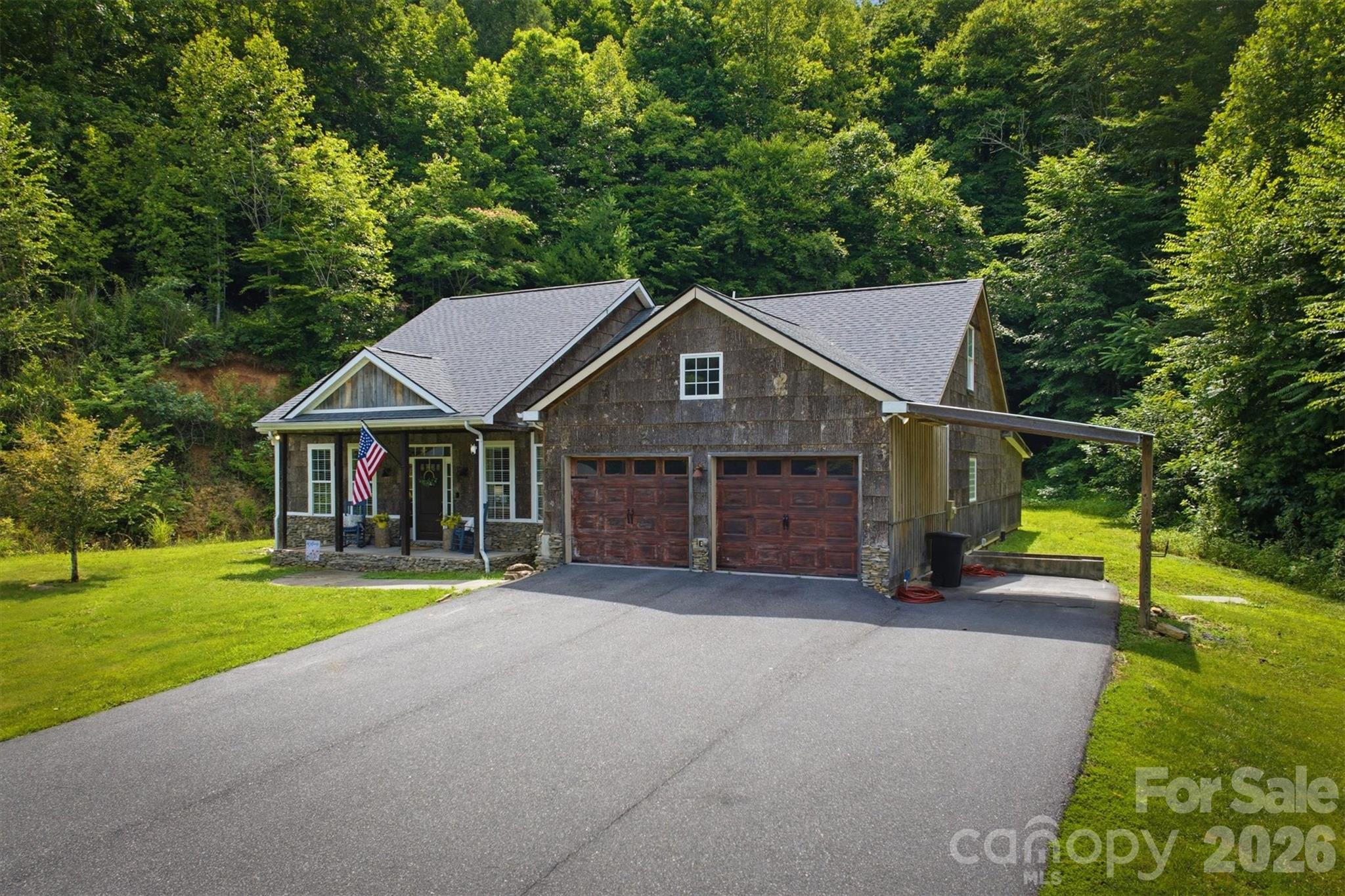 2570 Blowing Rock Boulevard — Lenoir