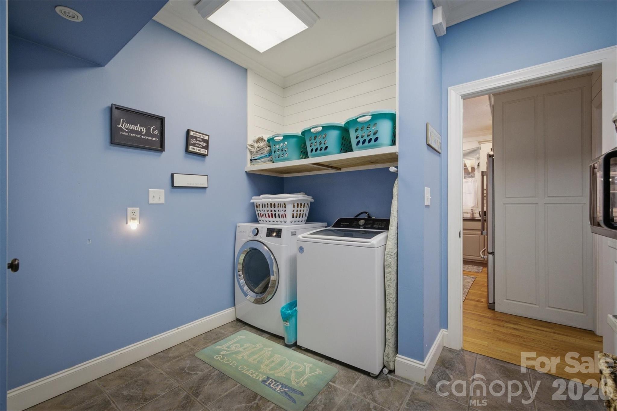 2570 Blowing Rock Boulevard — Lenoir