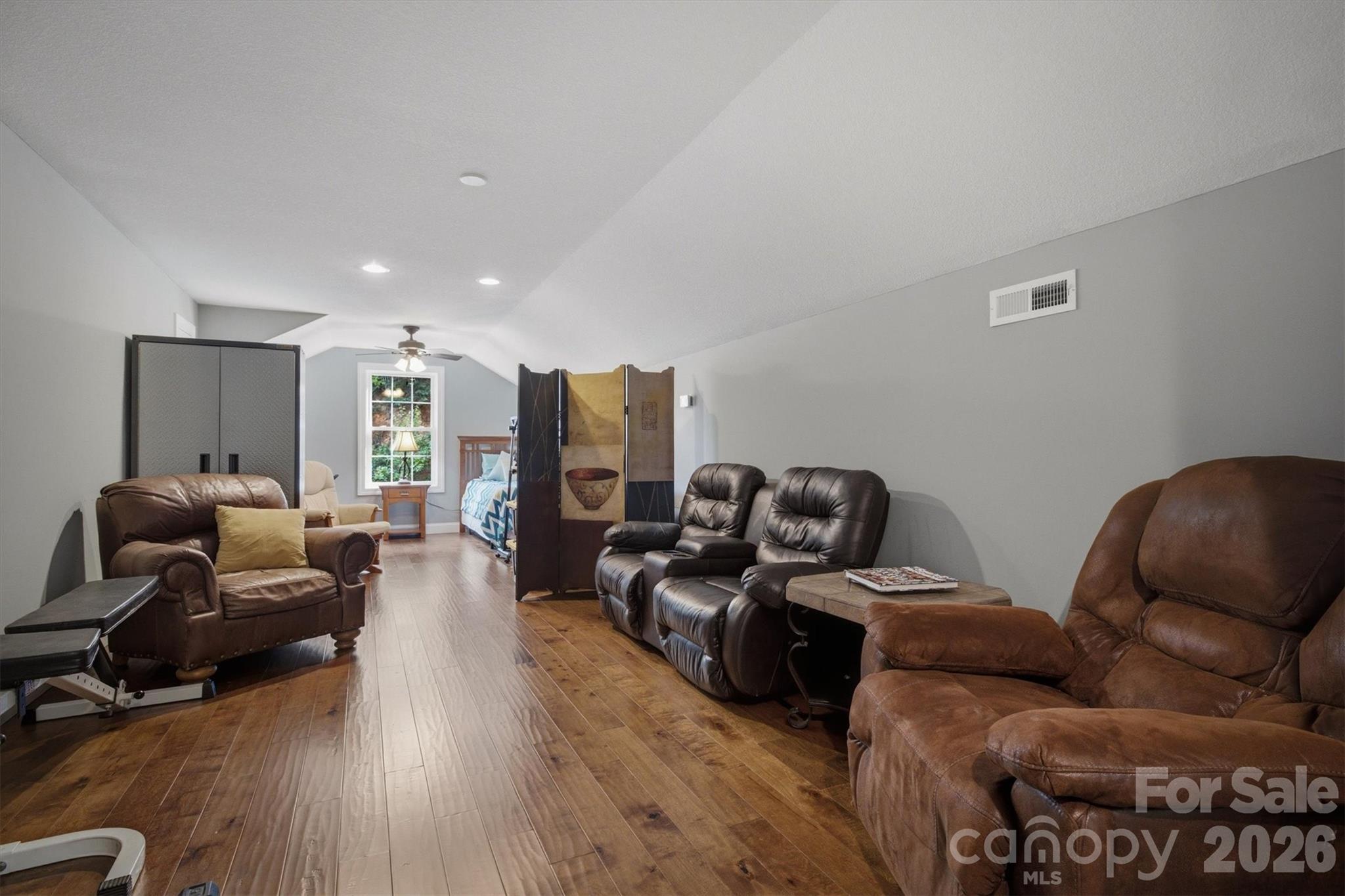 2570 Blowing Rock Boulevard — Lenoir
