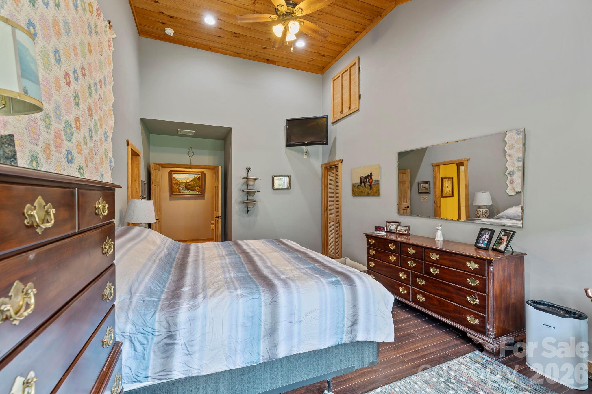 442 Blantyre Church Road — Horse Shoe