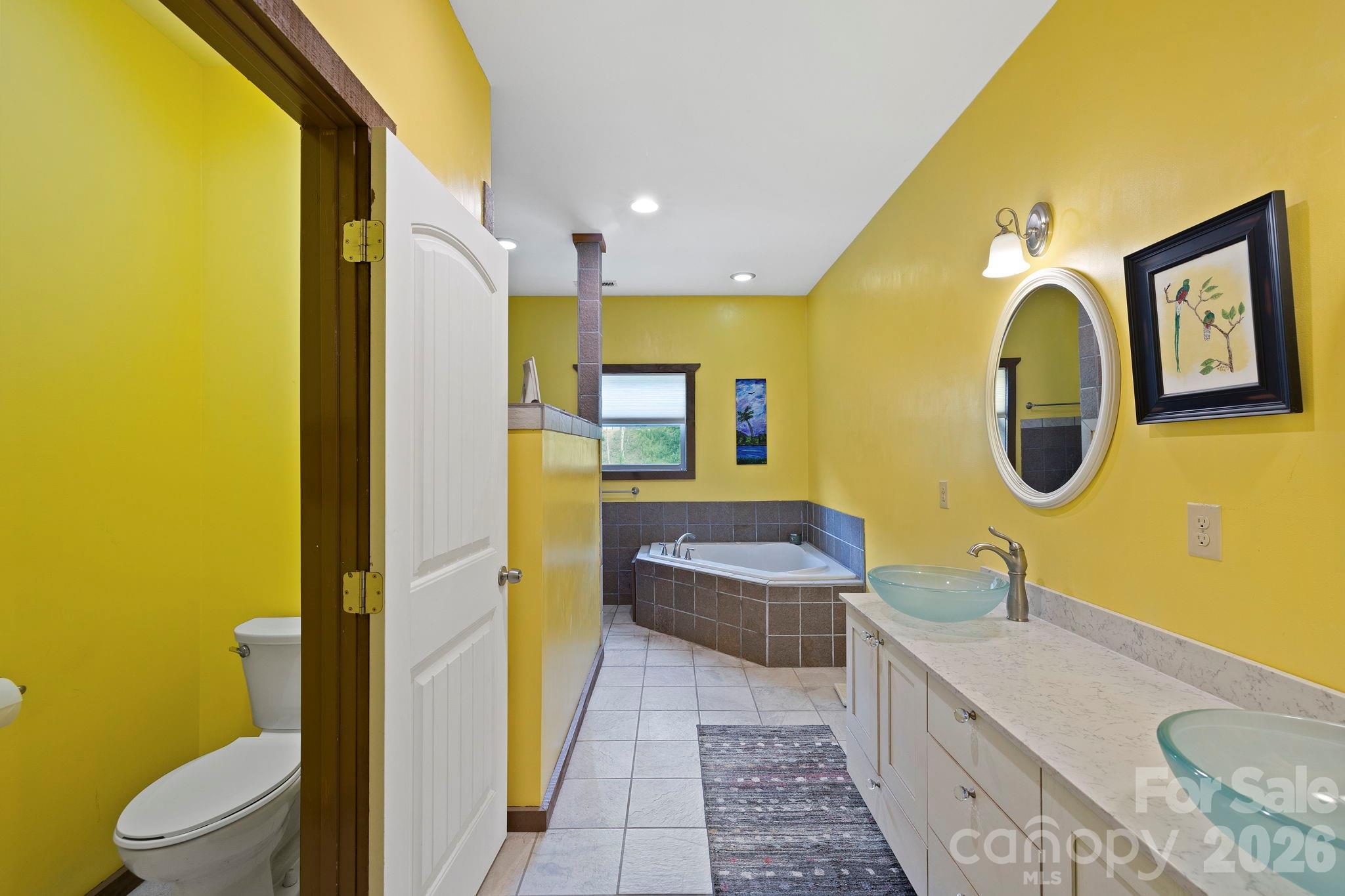 442 Blantyre Church Road — Horse Shoe