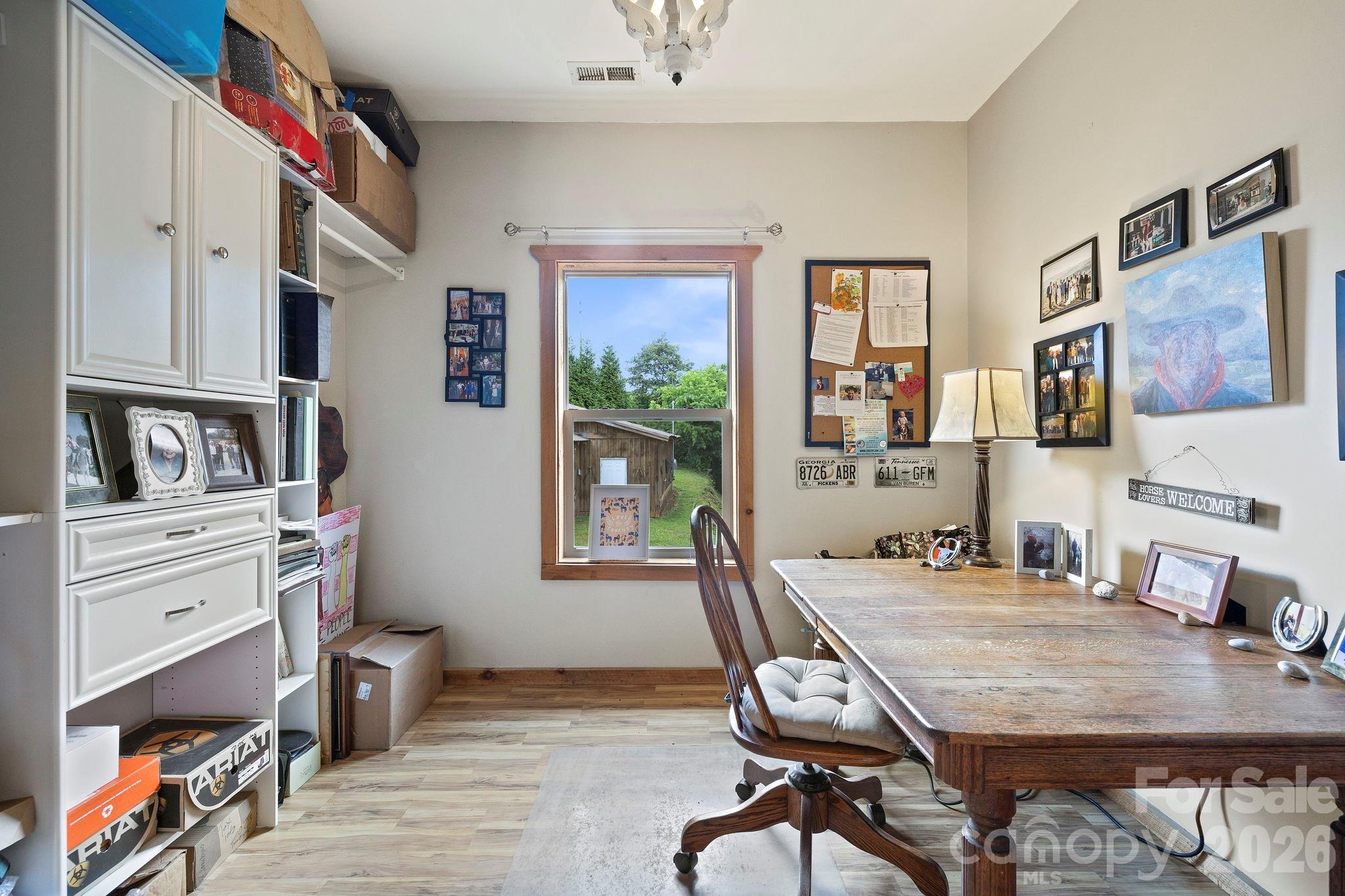 442 Blantyre Church Road — Horse Shoe