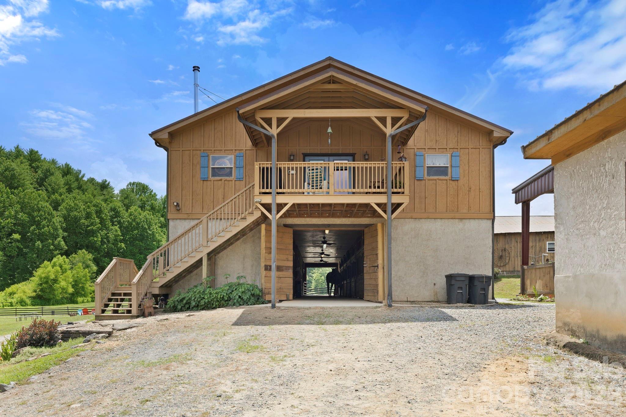 442 Blantyre Church Road — Horse Shoe