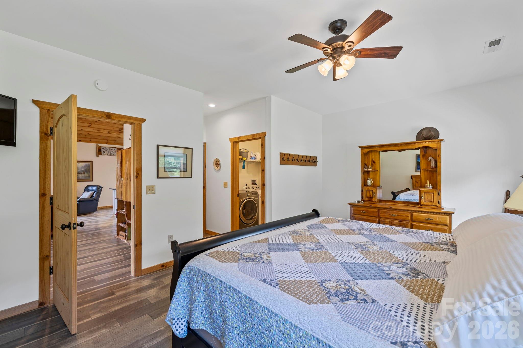442 Blantyre Church Road — Horse Shoe