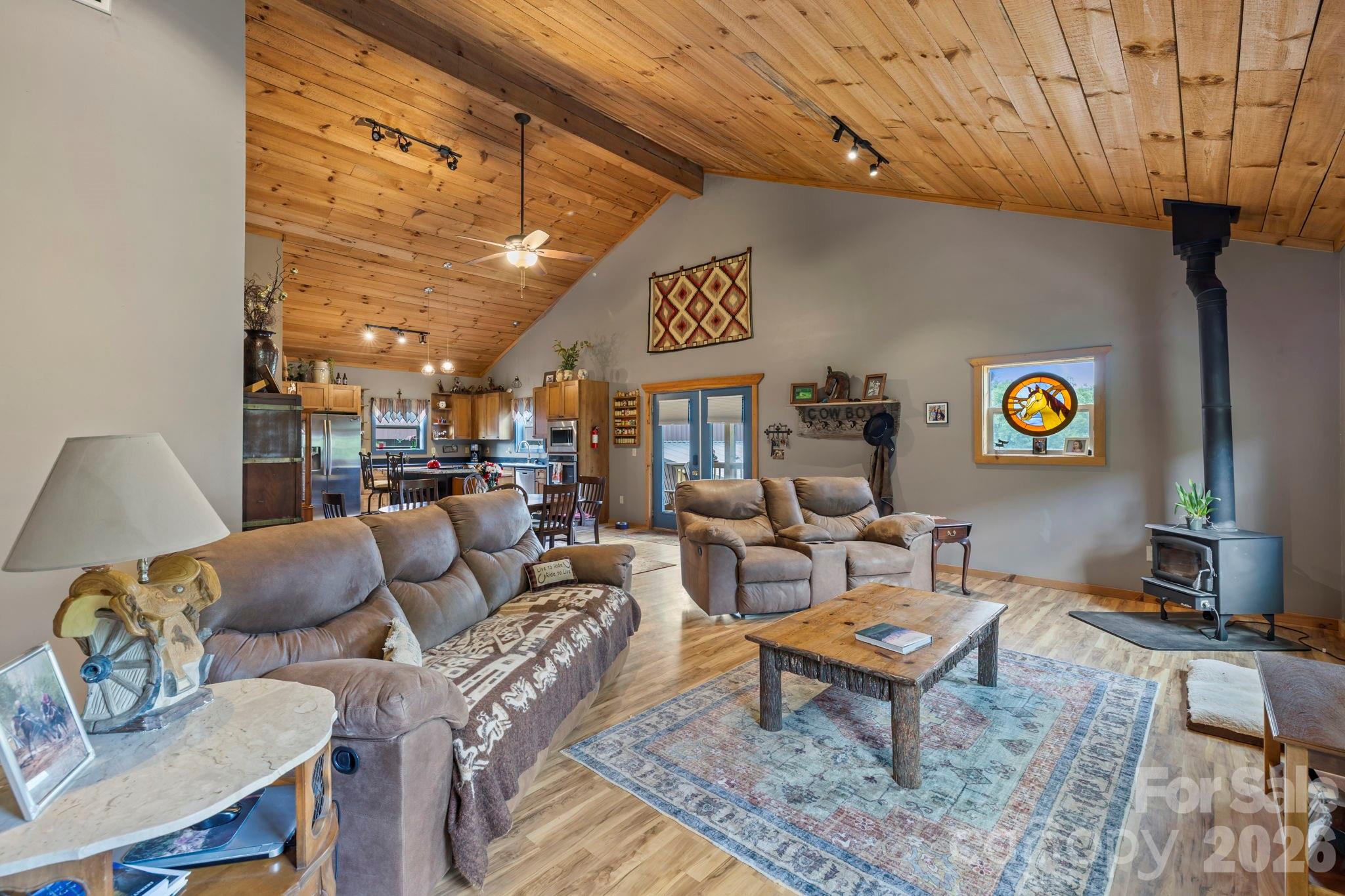 442 Blantyre Church Road — Horse Shoe
