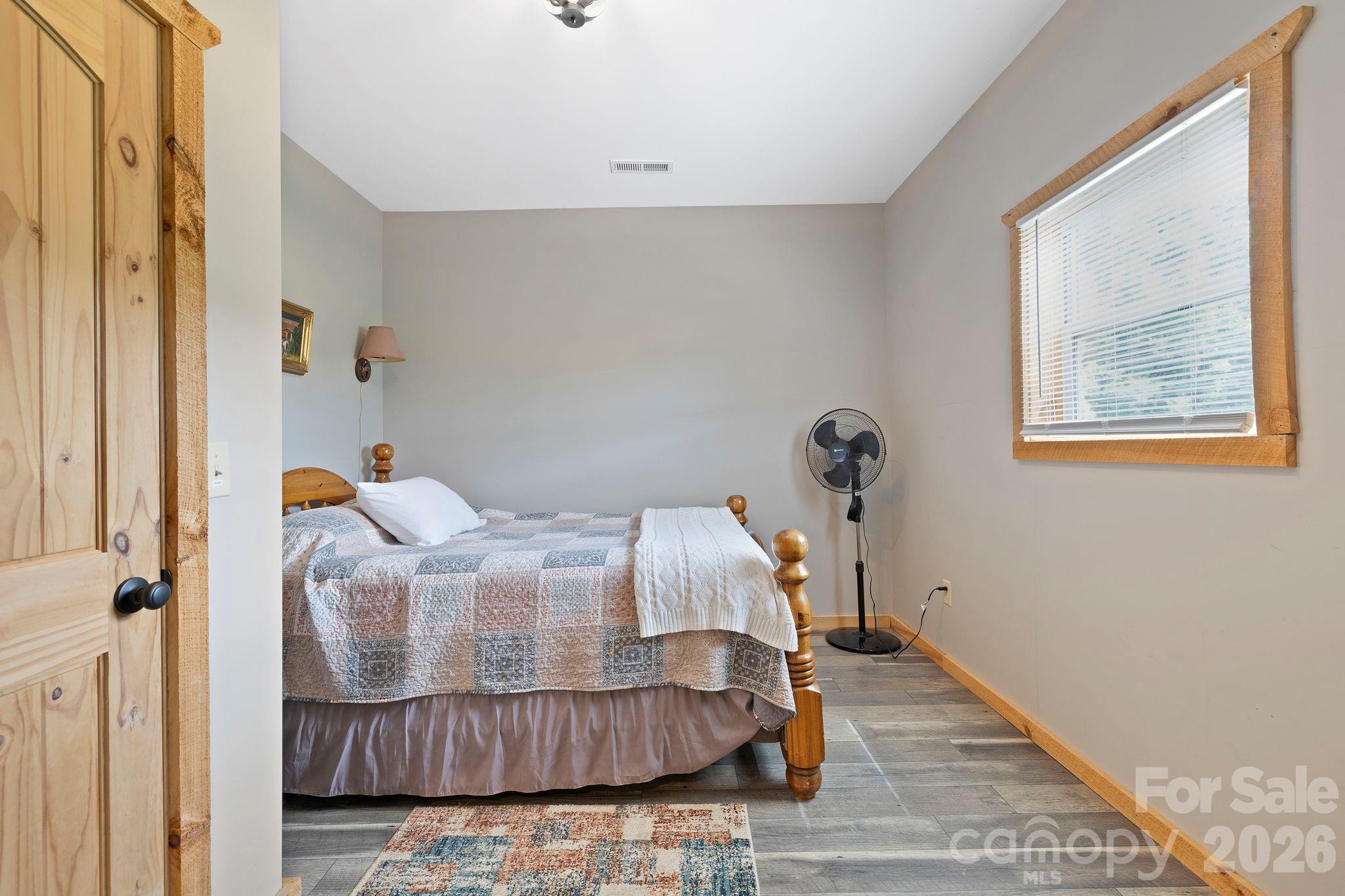 442 Blantyre Church Road — Horse Shoe